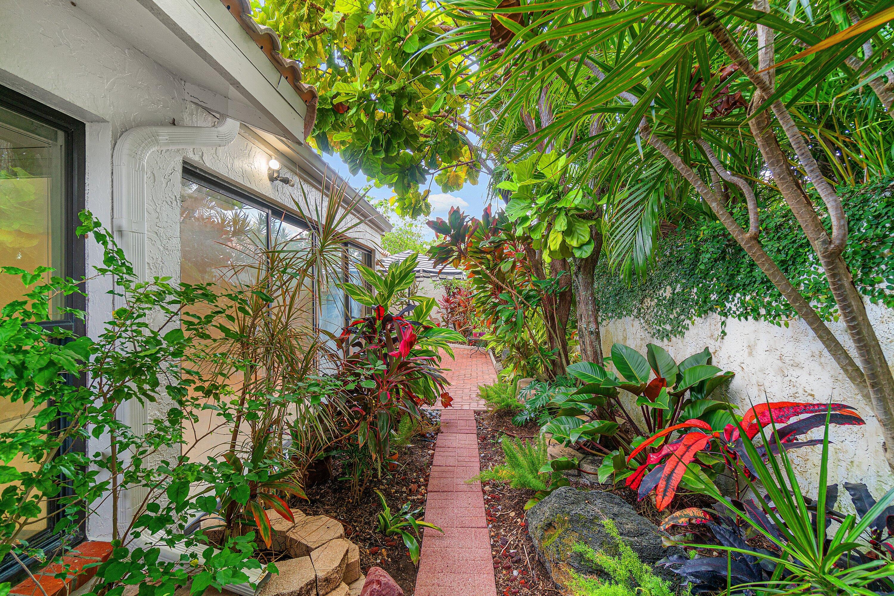 VILLAS OF GREEN GLEN III - Residential