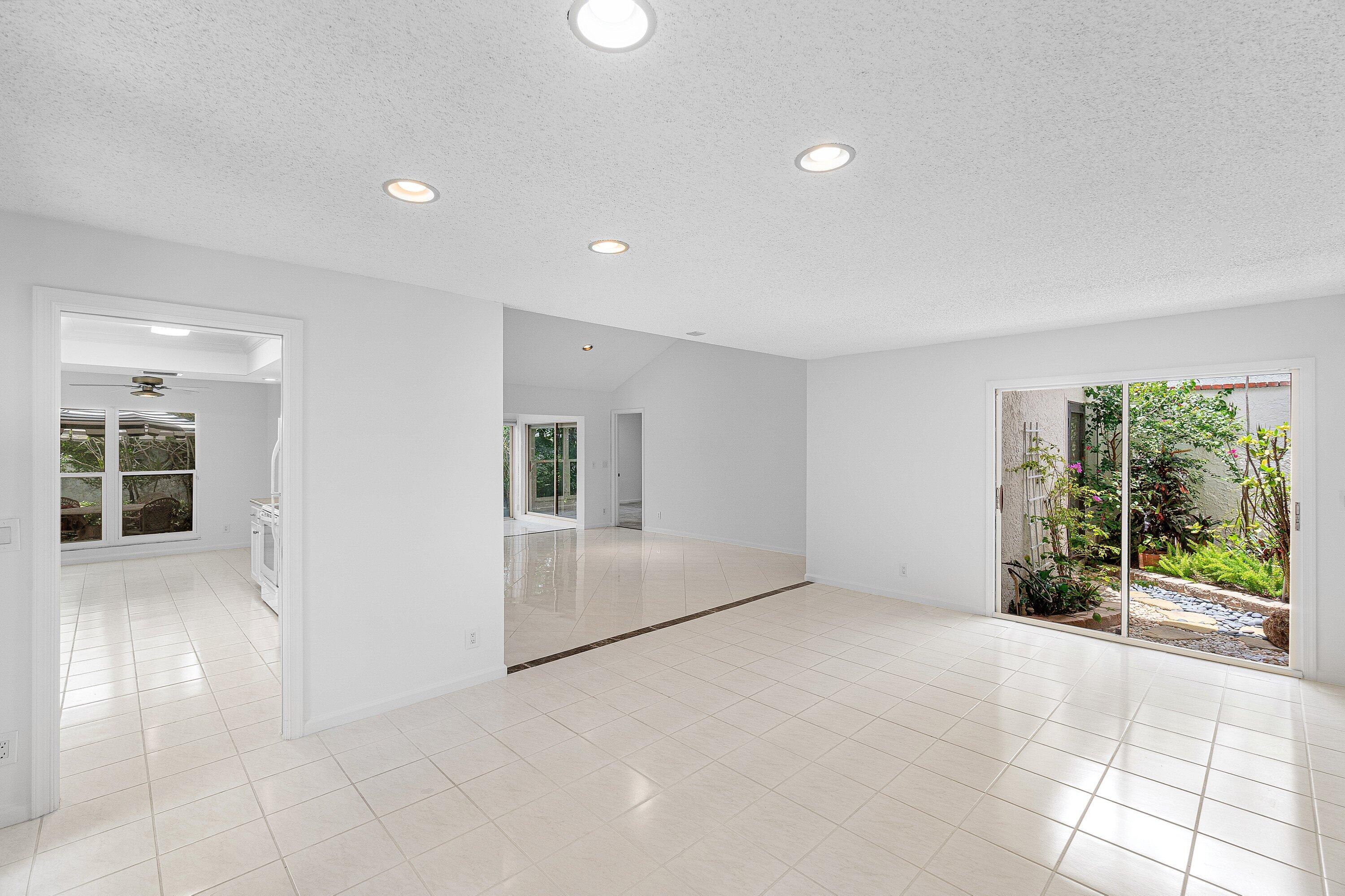 VILLAS OF GREEN GLEN III - Residential