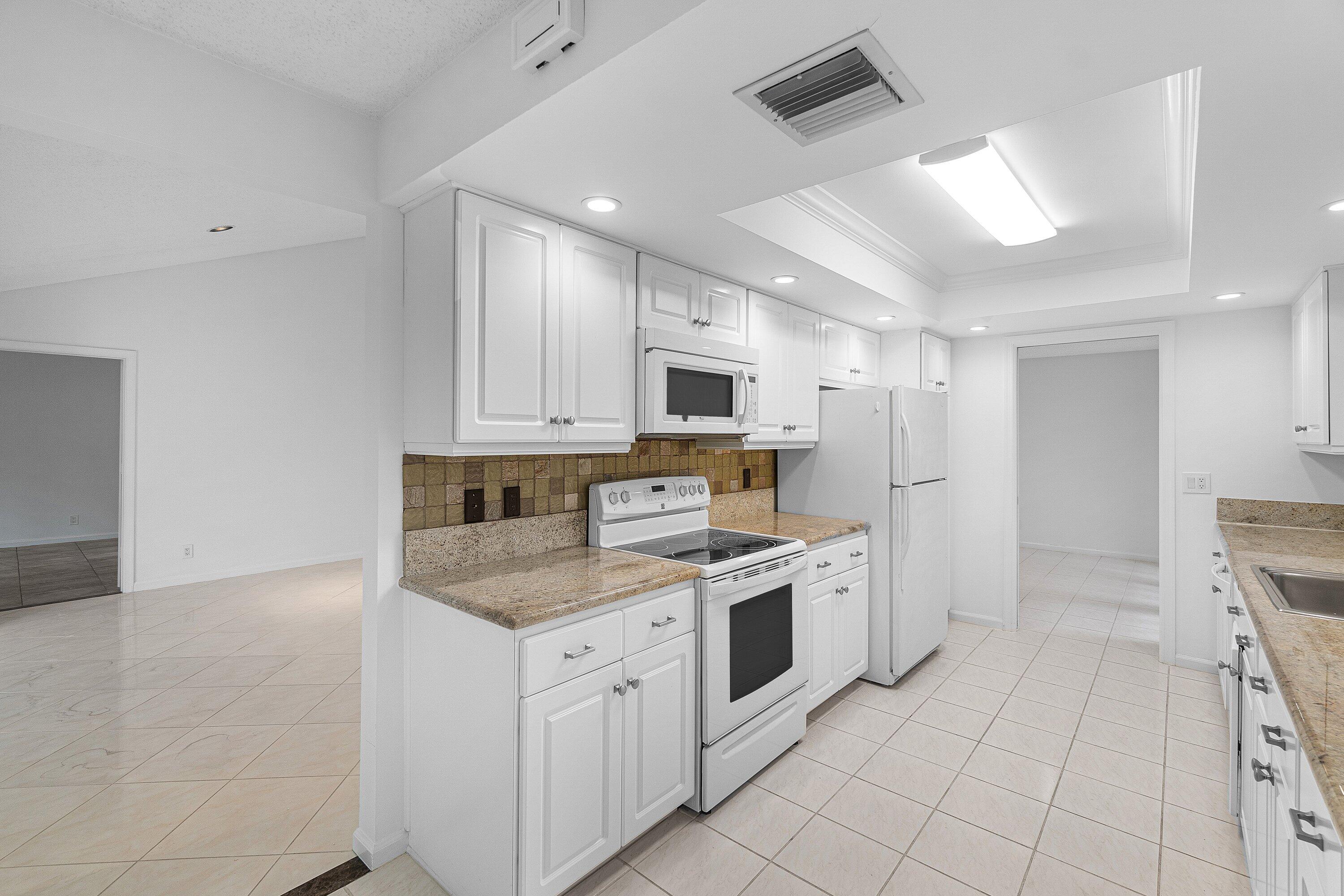 VILLAS OF GREEN GLEN III - Residential