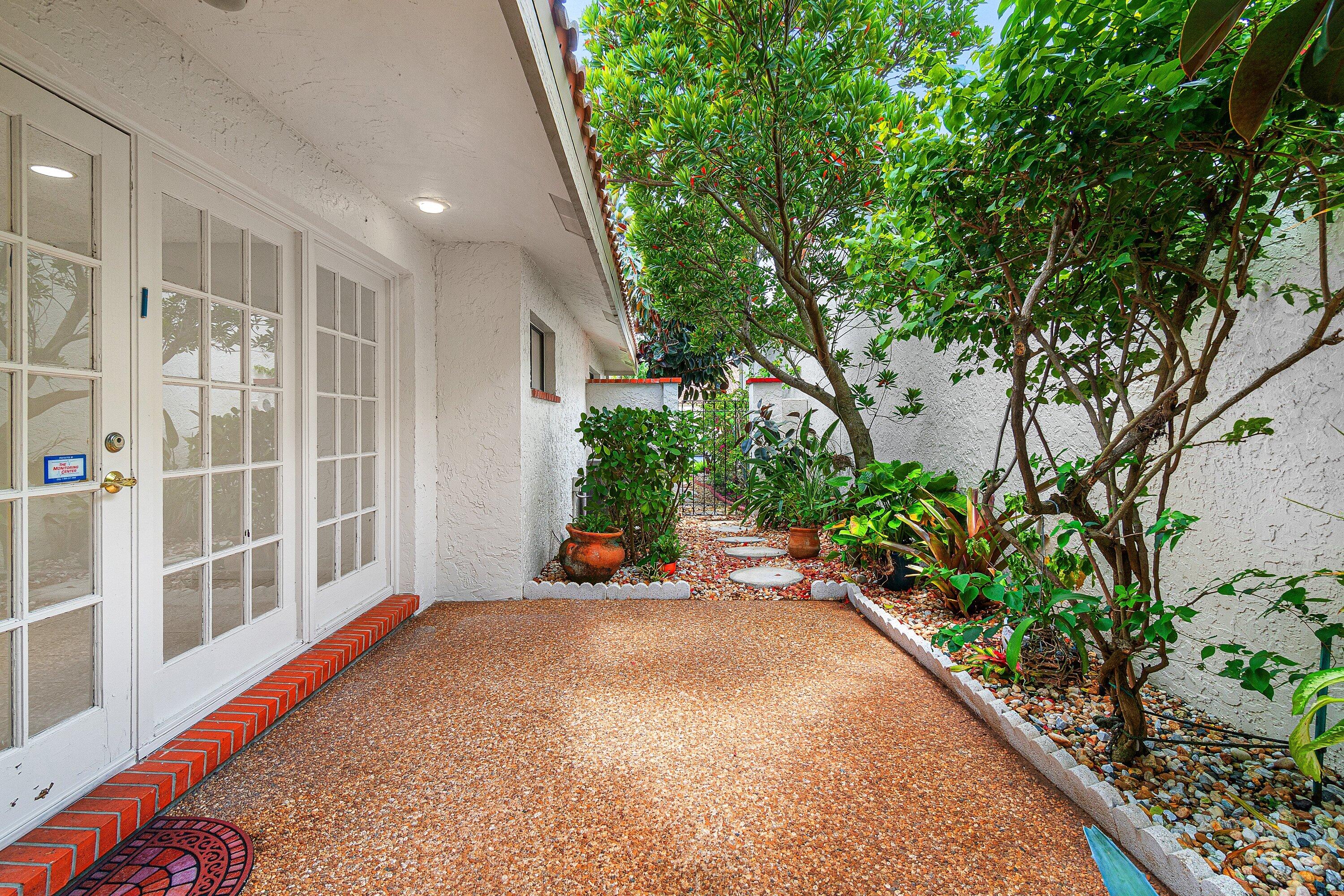 VILLAS OF GREEN GLEN III - Residential