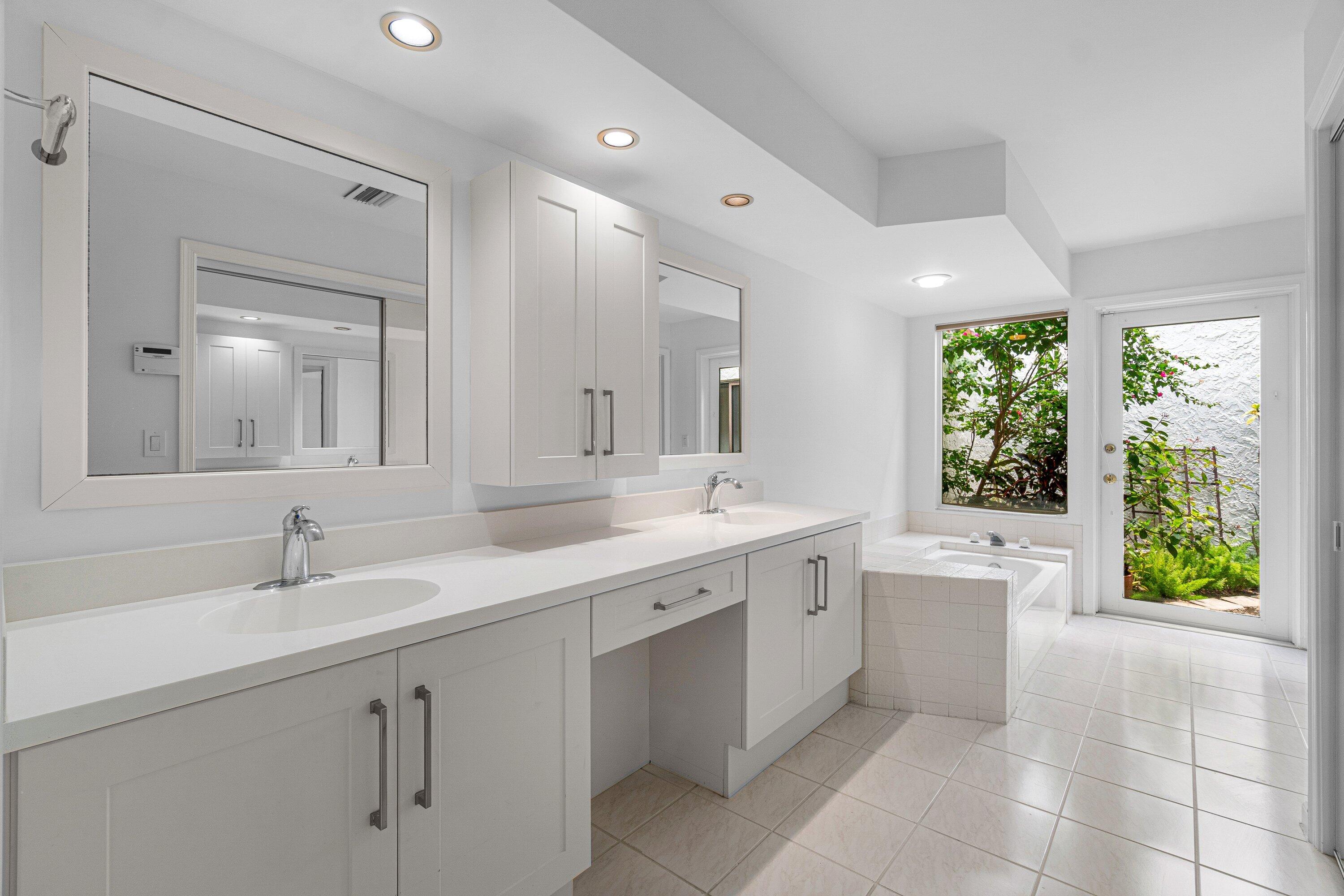 VILLAS OF GREEN GLEN III - Residential