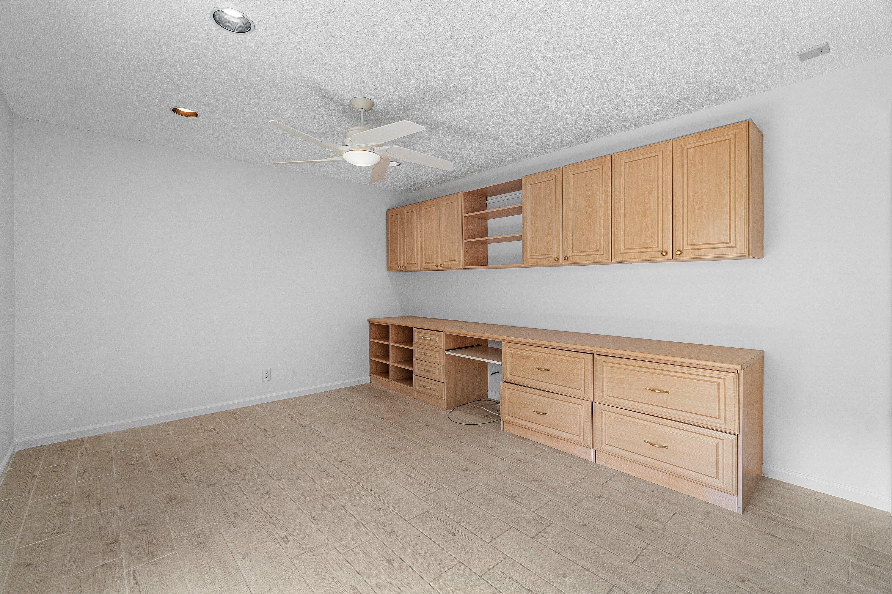 VILLAS OF GREEN GLEN III - Residential