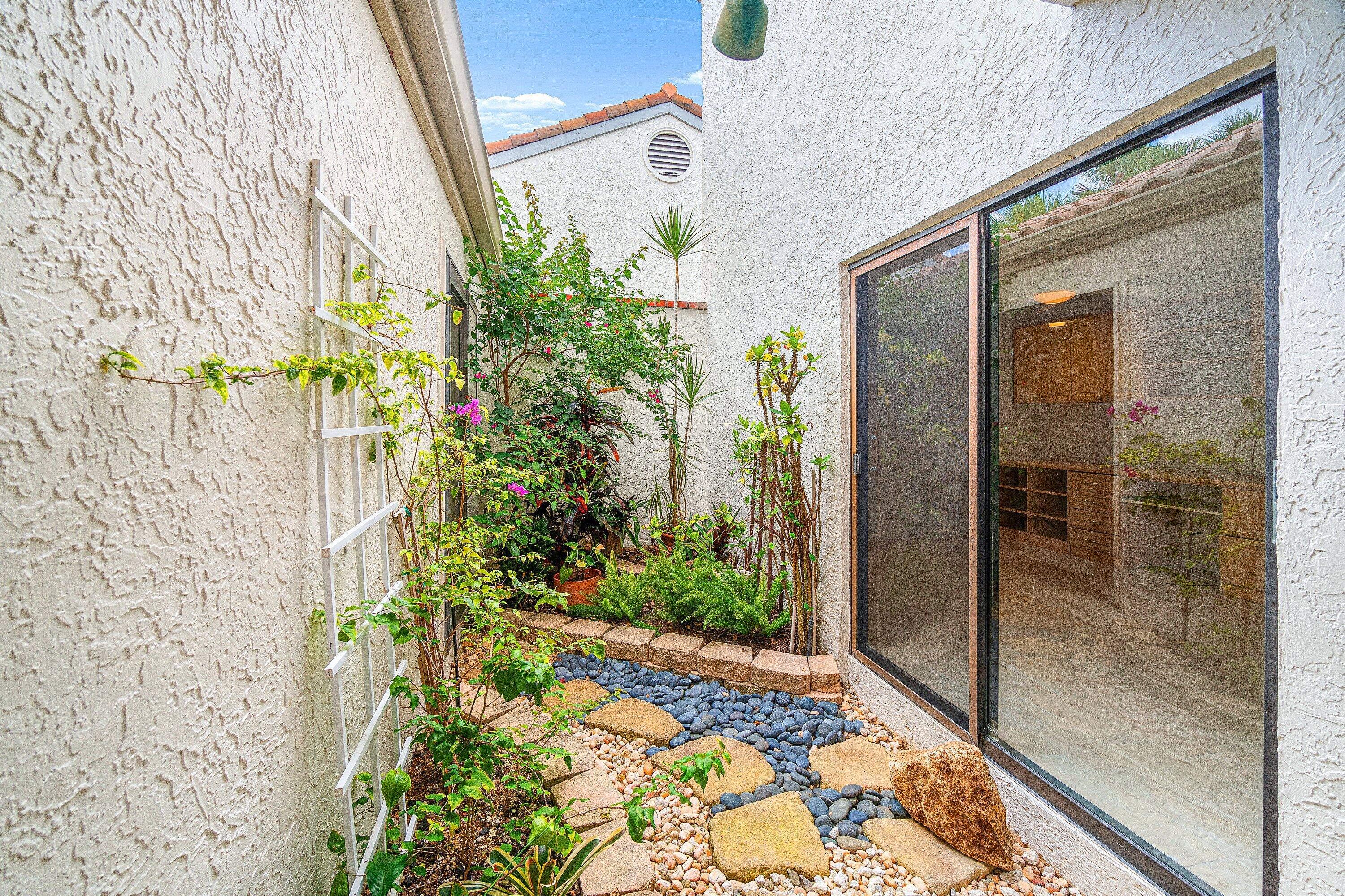 VILLAS OF GREEN GLEN III - Residential