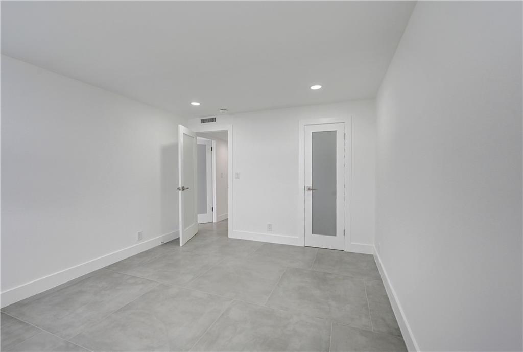 Berkley South Condo - Residential