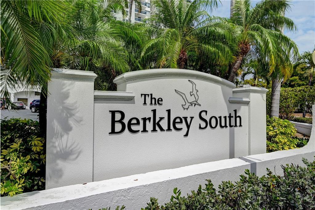 Completely remodeled. Everything new. Sweeping  city, ocean and intracoastal views. Lobby & balconies are new and remodeled as well. Walking distance to restaurants, shopping and beach. Application required. Call listing agent. Completely remodeled. Everything new. Sweeping  city, ocean and intracoastal views. Lobby & balconies are new and remodeled as well. Walking distance to restaurants, shopping and beach. Application required. Call listing agent.