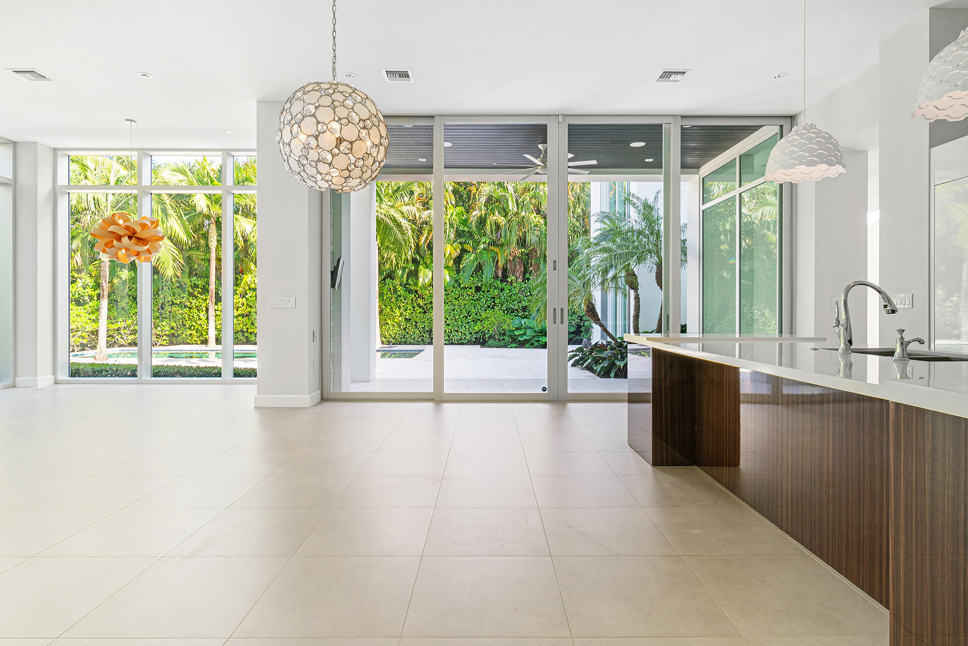 ELLAMAR - Residential