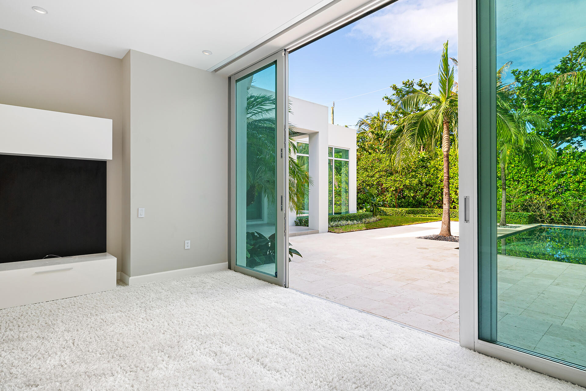 ELLAMAR - Residential