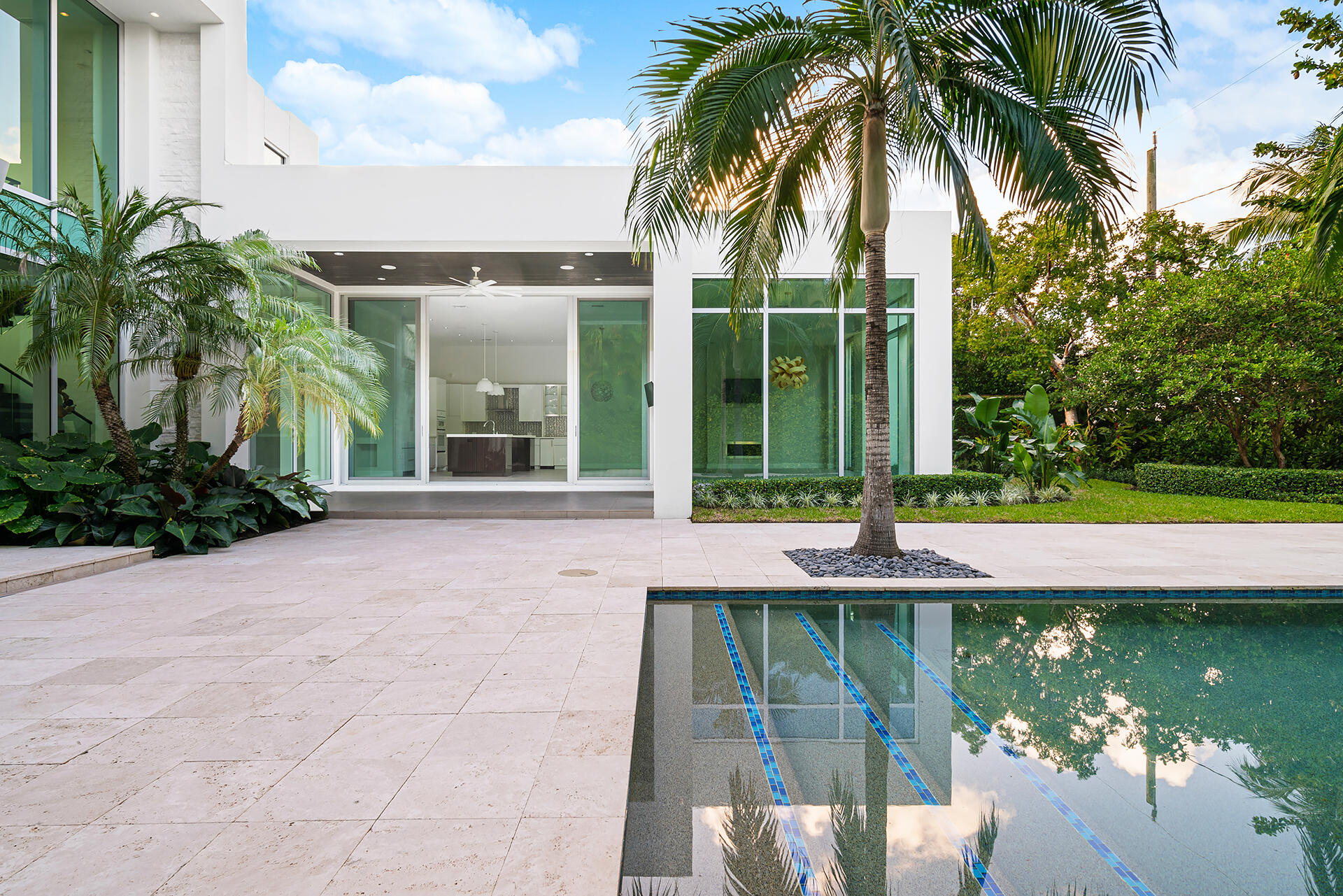 ELLAMAR - Residential