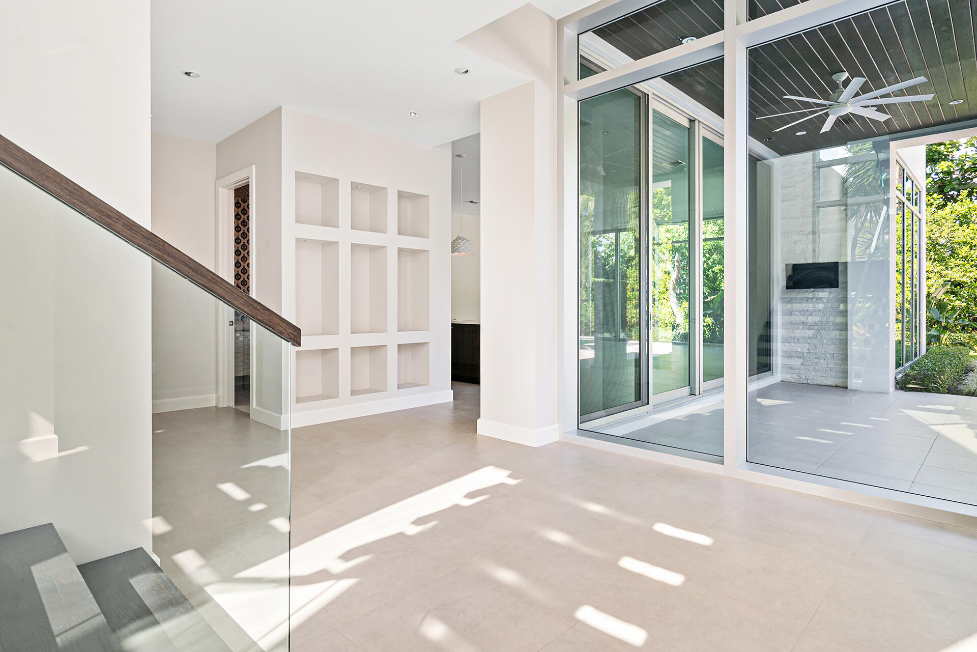 ELLAMAR - Residential