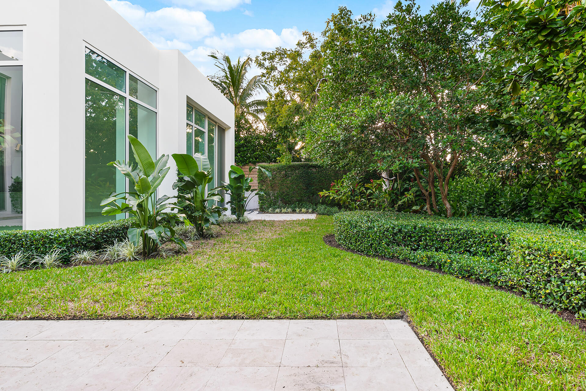 ELLAMAR - Residential