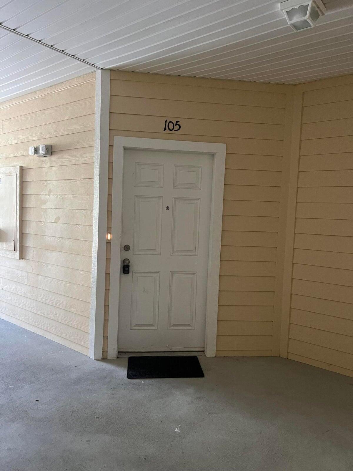 SUMMER KEY CONDOMINIUM - Residential
