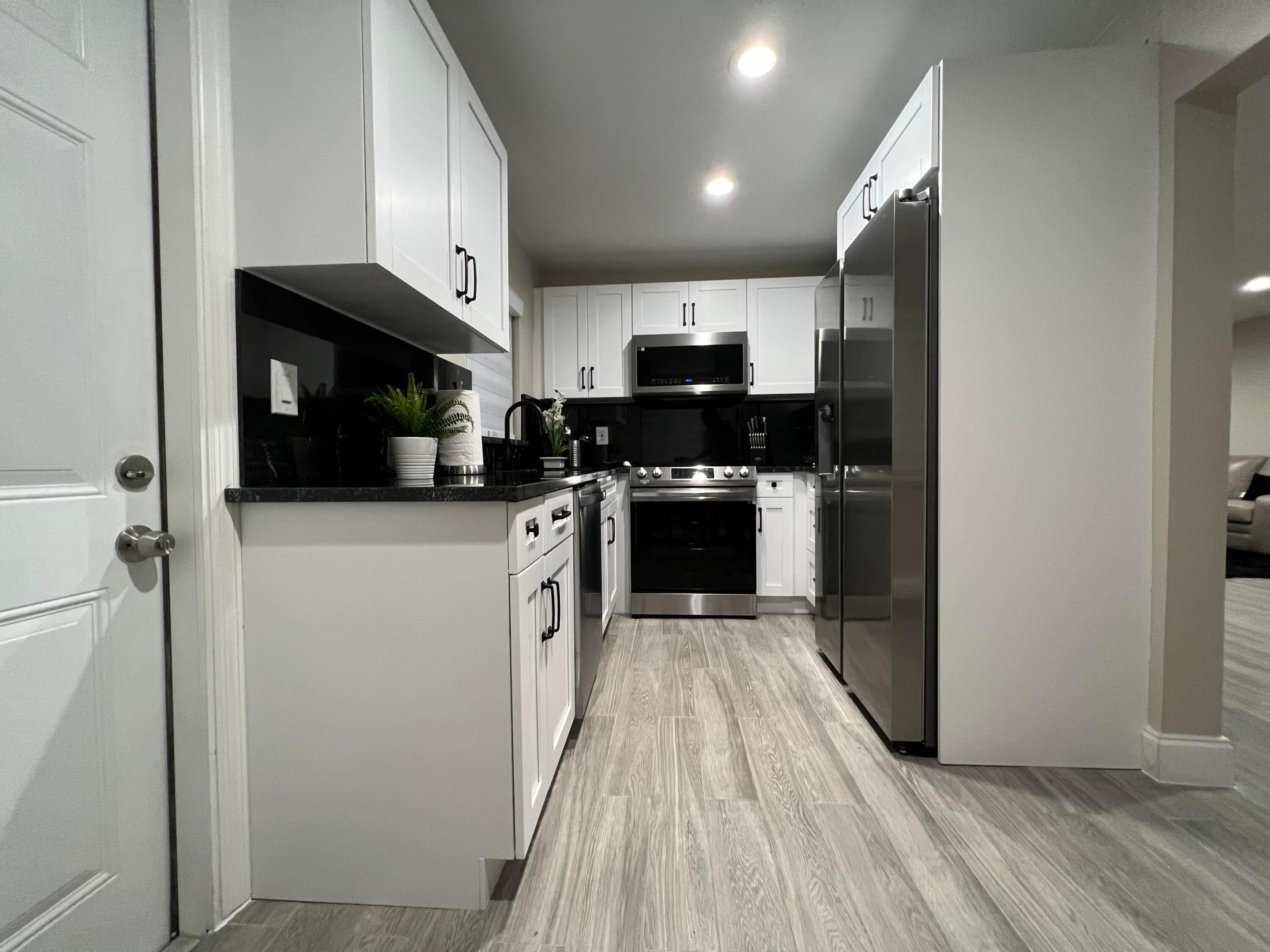 DELRAY TOWN OF - Residential Lease