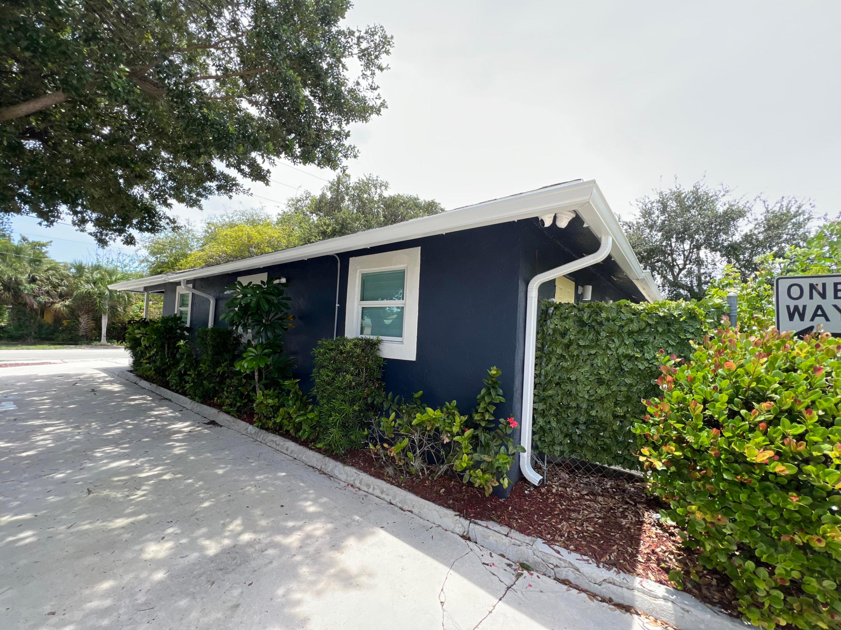 DELRAY TOWN OF - Residential Lease