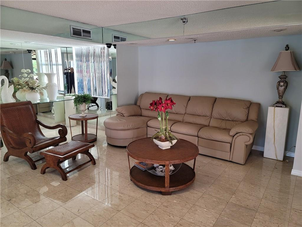 1500 Ocean Club - Residential