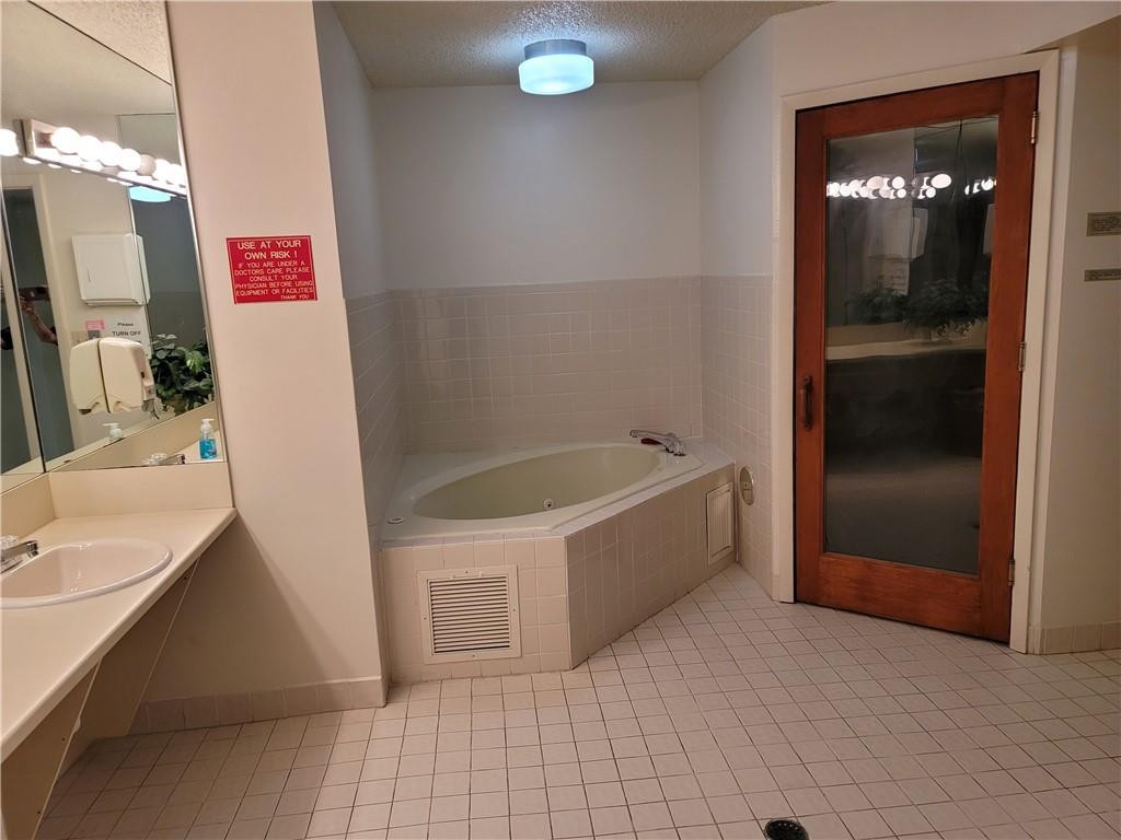 1500 Ocean Club - Residential