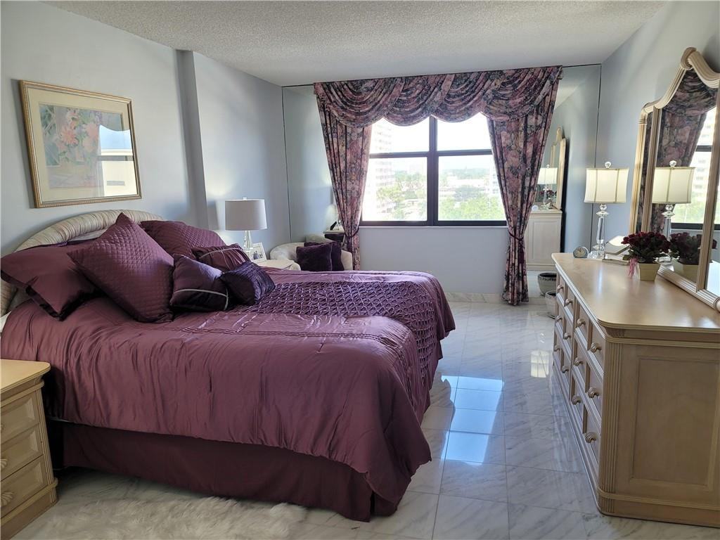 1500 Ocean Club - Residential