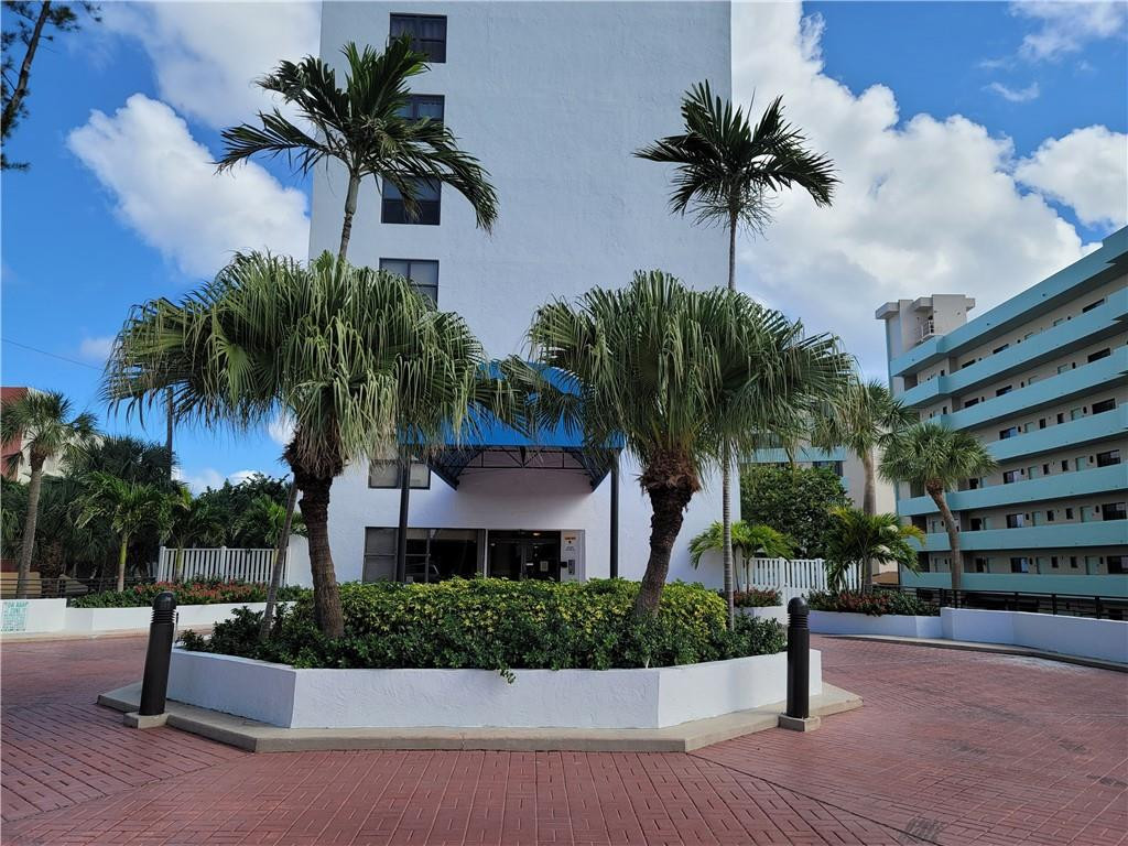 1500 Ocean Club - Residential