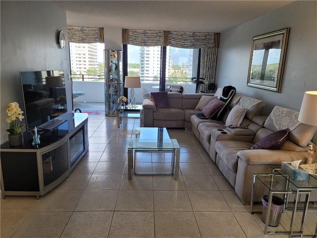 1500 Ocean Club - Residential