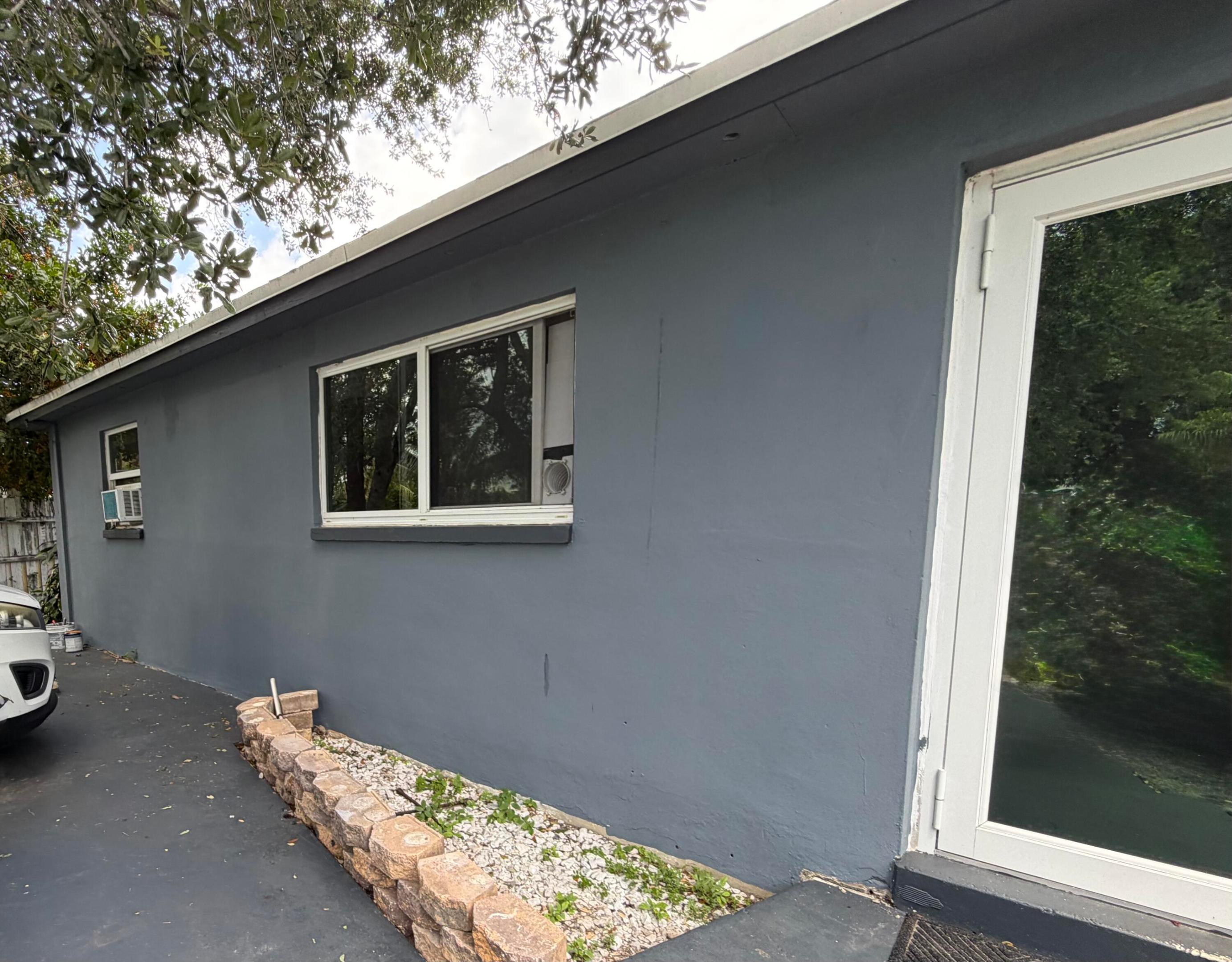 LAKE BOYNTON ESTATES 1 - Residential