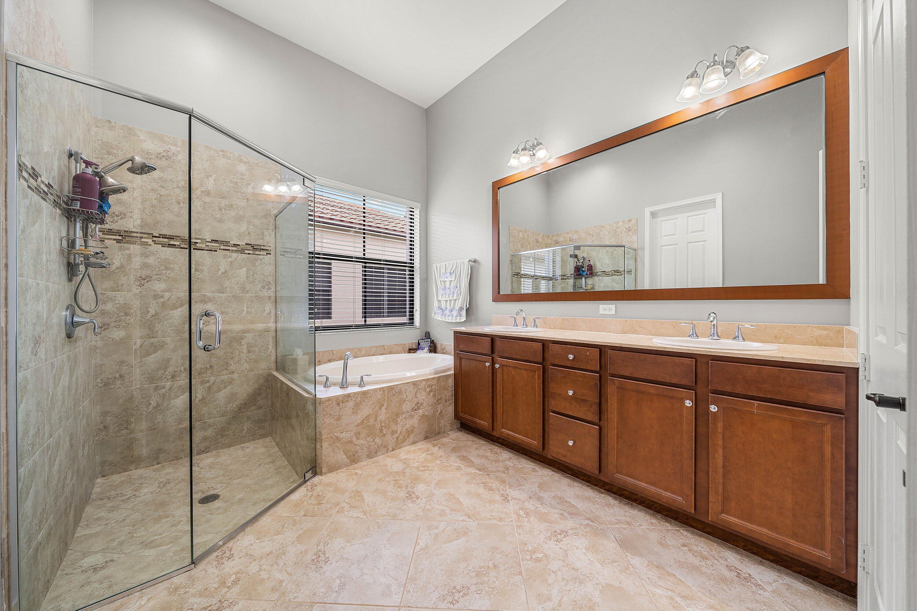 OSPREY OAKS - Residential