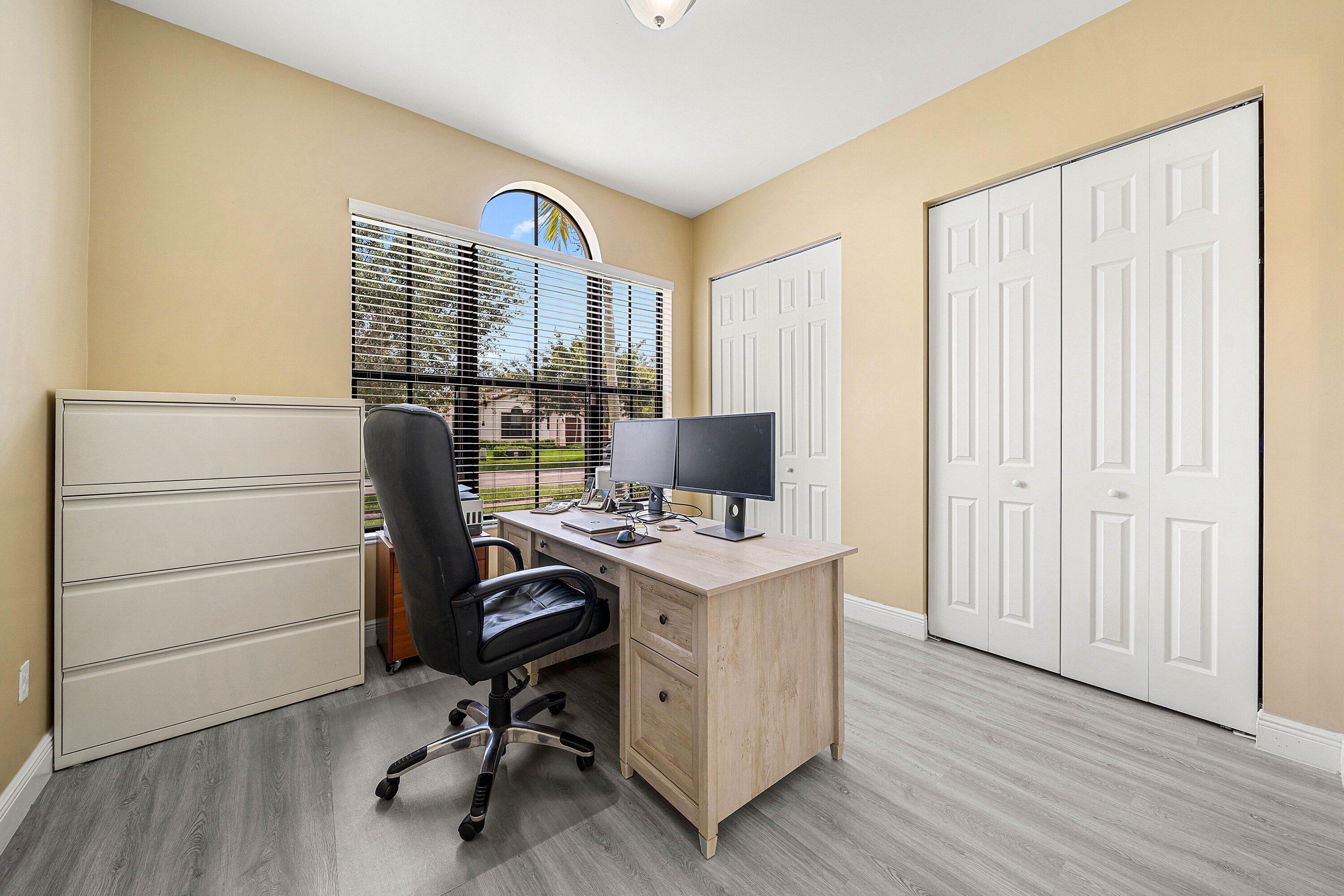 OSPREY OAKS - Residential