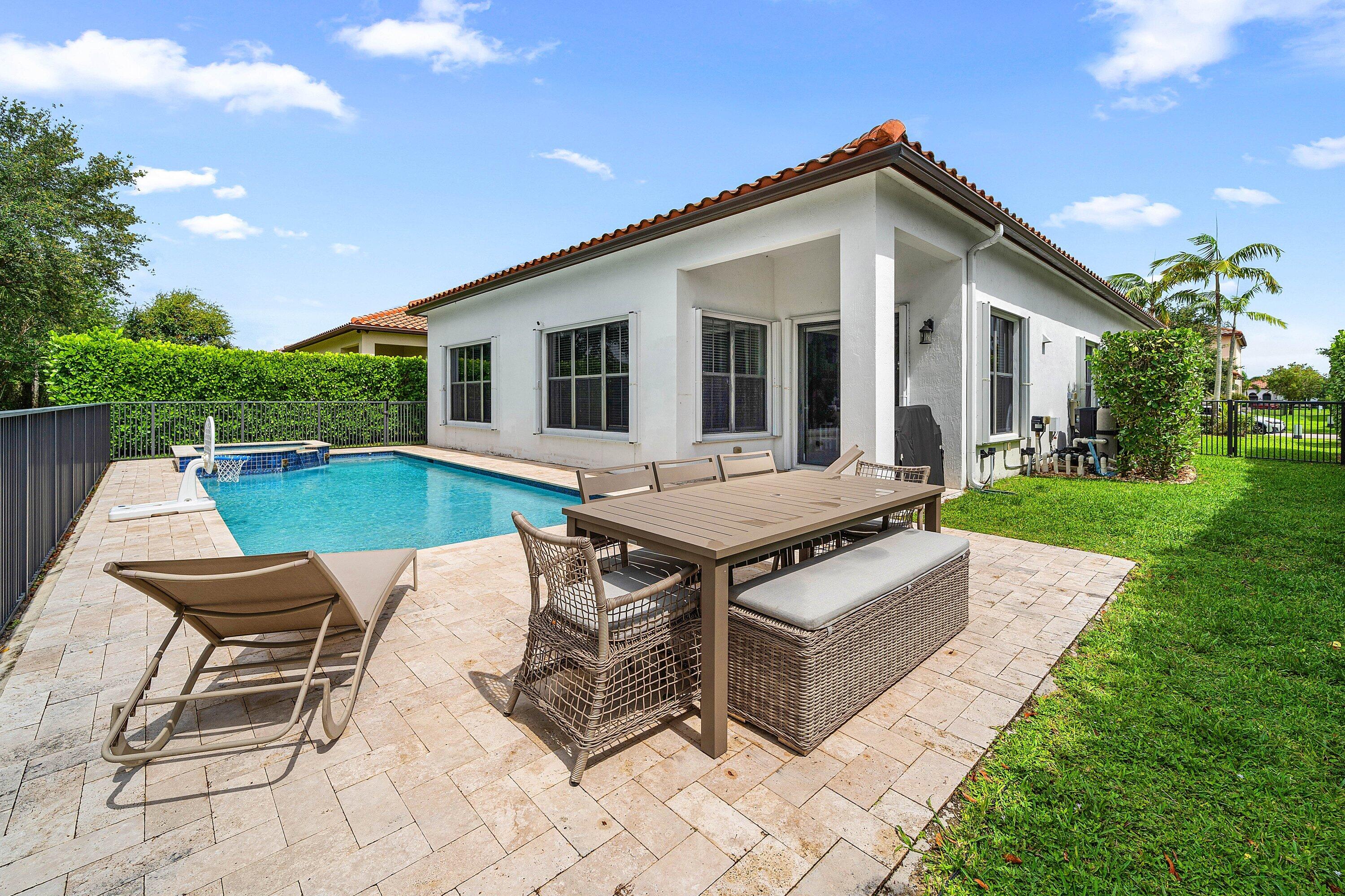 OSPREY OAKS - Residential
