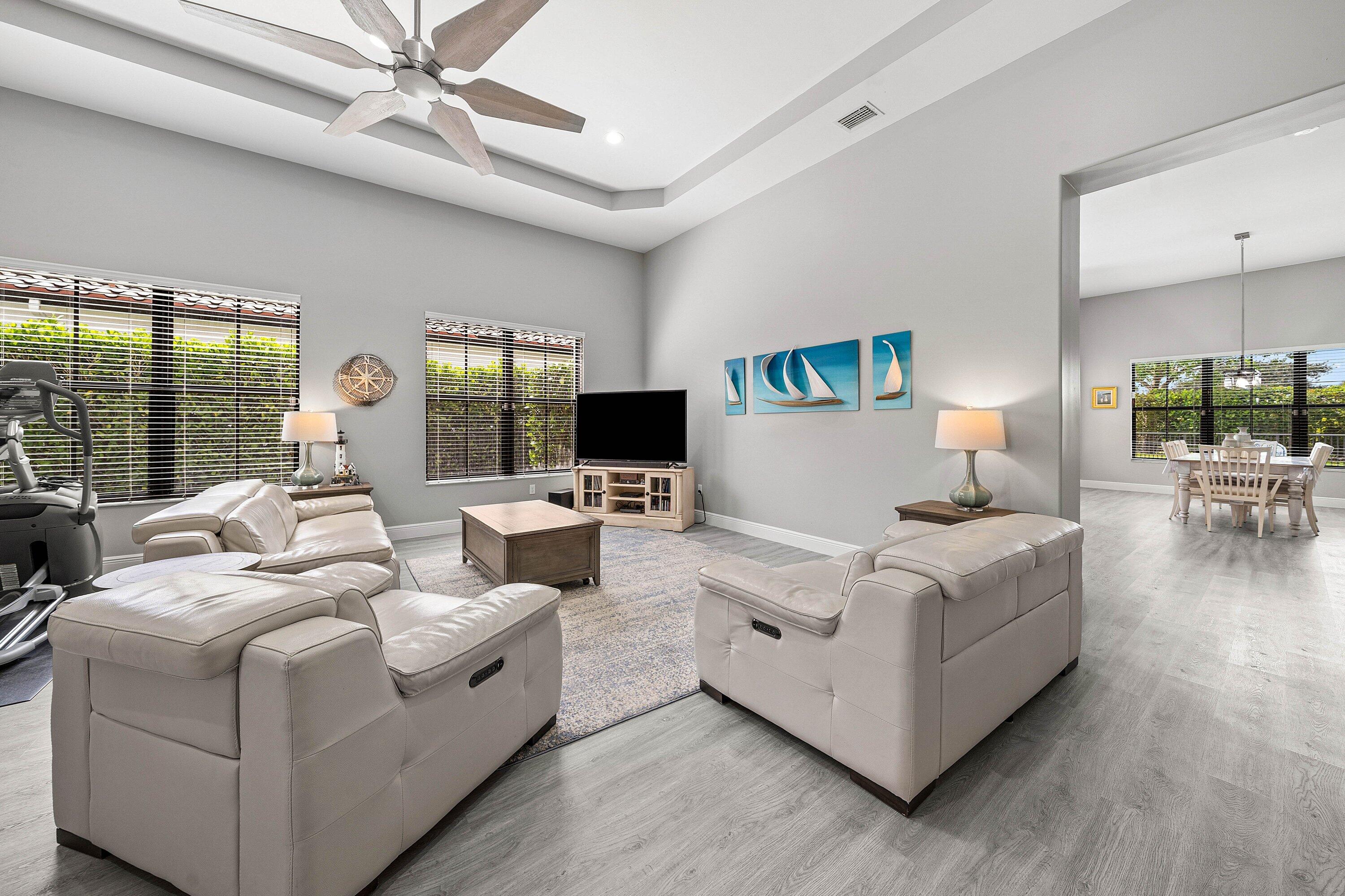OSPREY OAKS - Residential