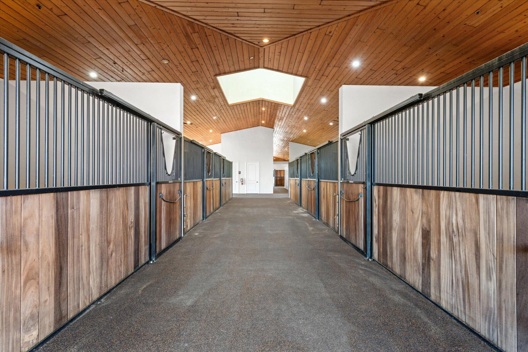 GRAND PRIX VILLAGE SOUTH - Residential