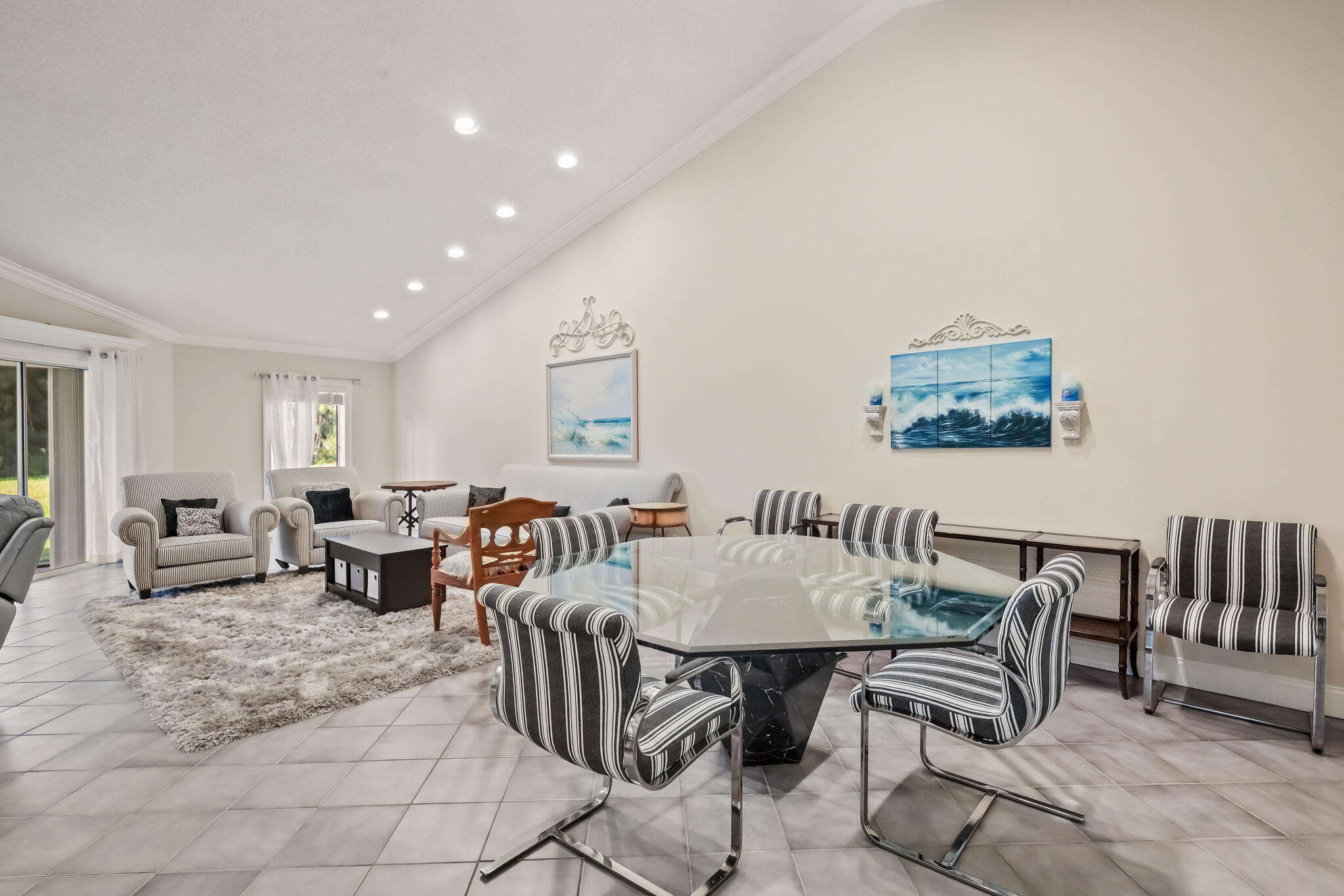 FOUNTAINS OF PALM BEACH CONDO 8 - Residential