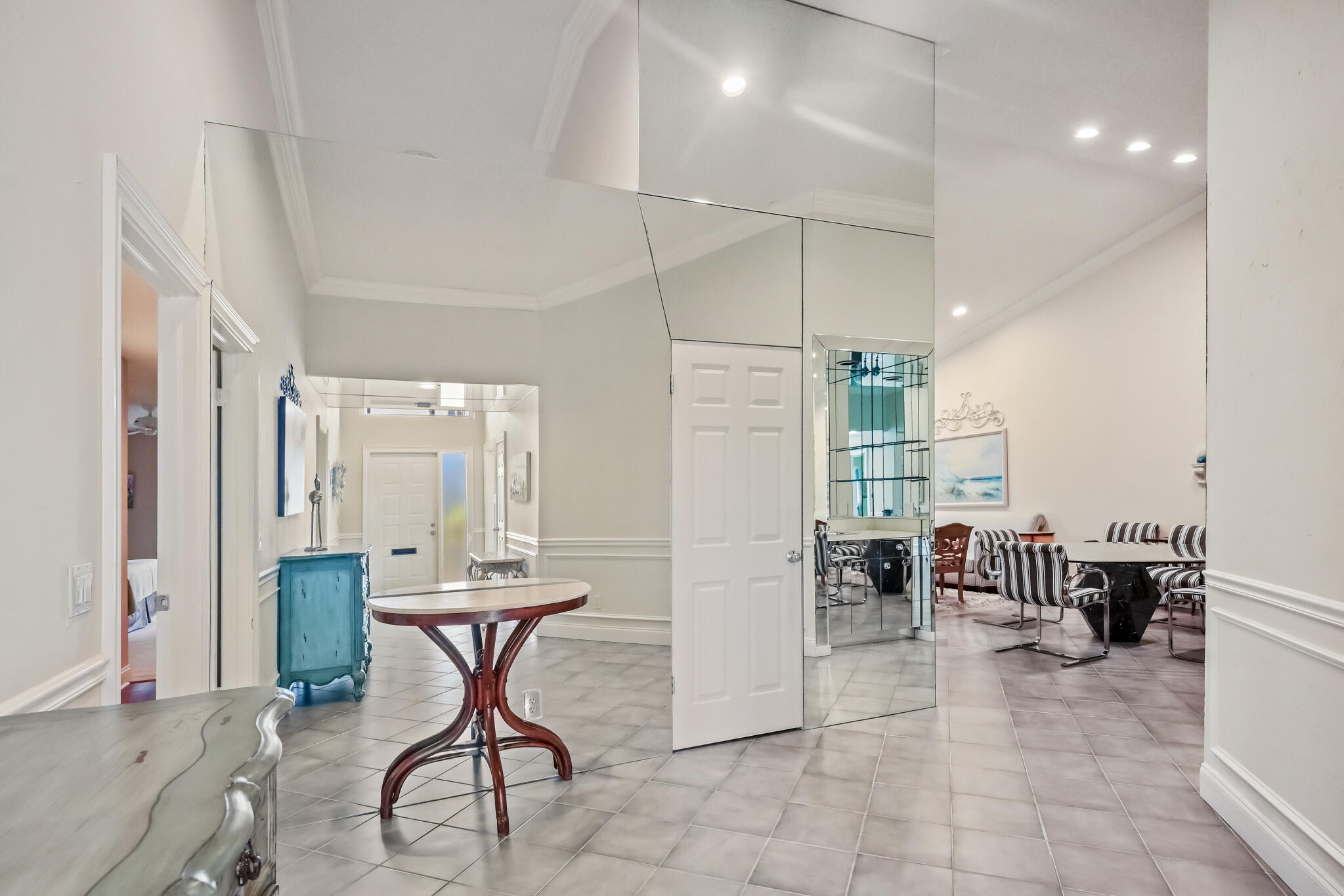 FOUNTAINS OF PALM BEACH CONDO 8 - Residential