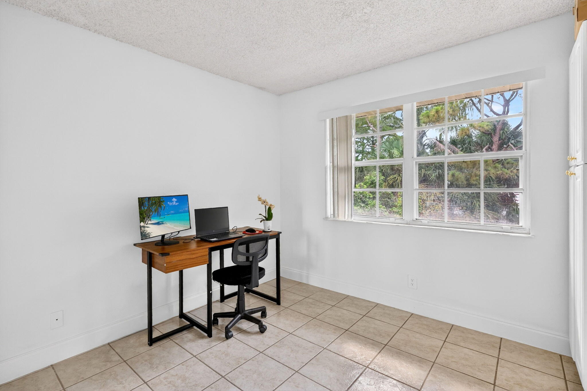 MIDPORT PLACE II, A CONDOMINIUM - Residential