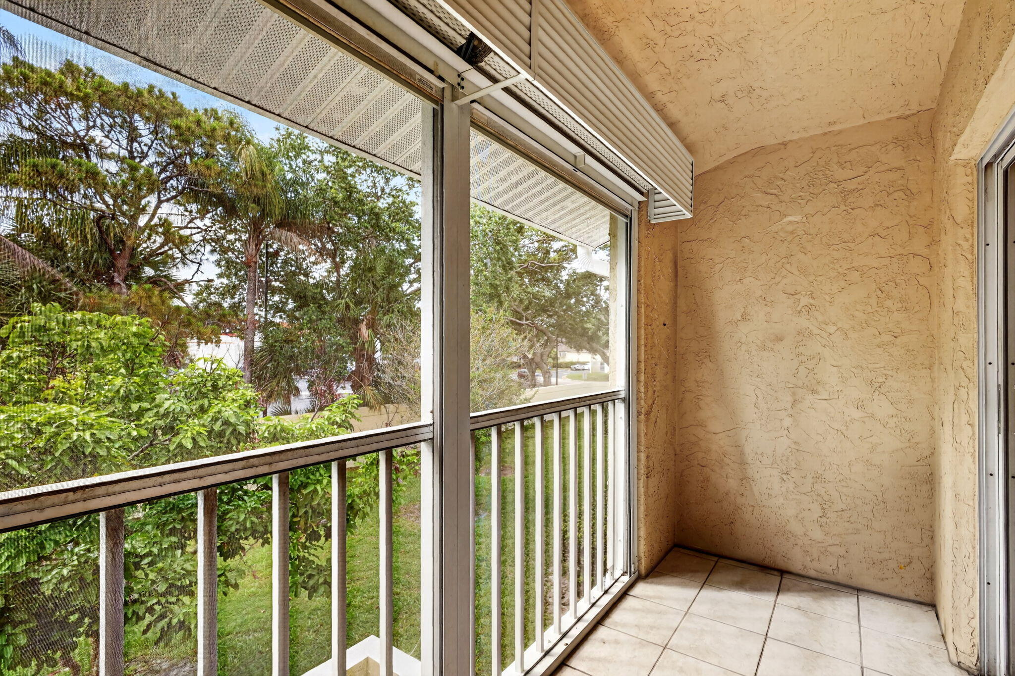 MIDPORT PLACE II, A CONDOMINIUM - Residential