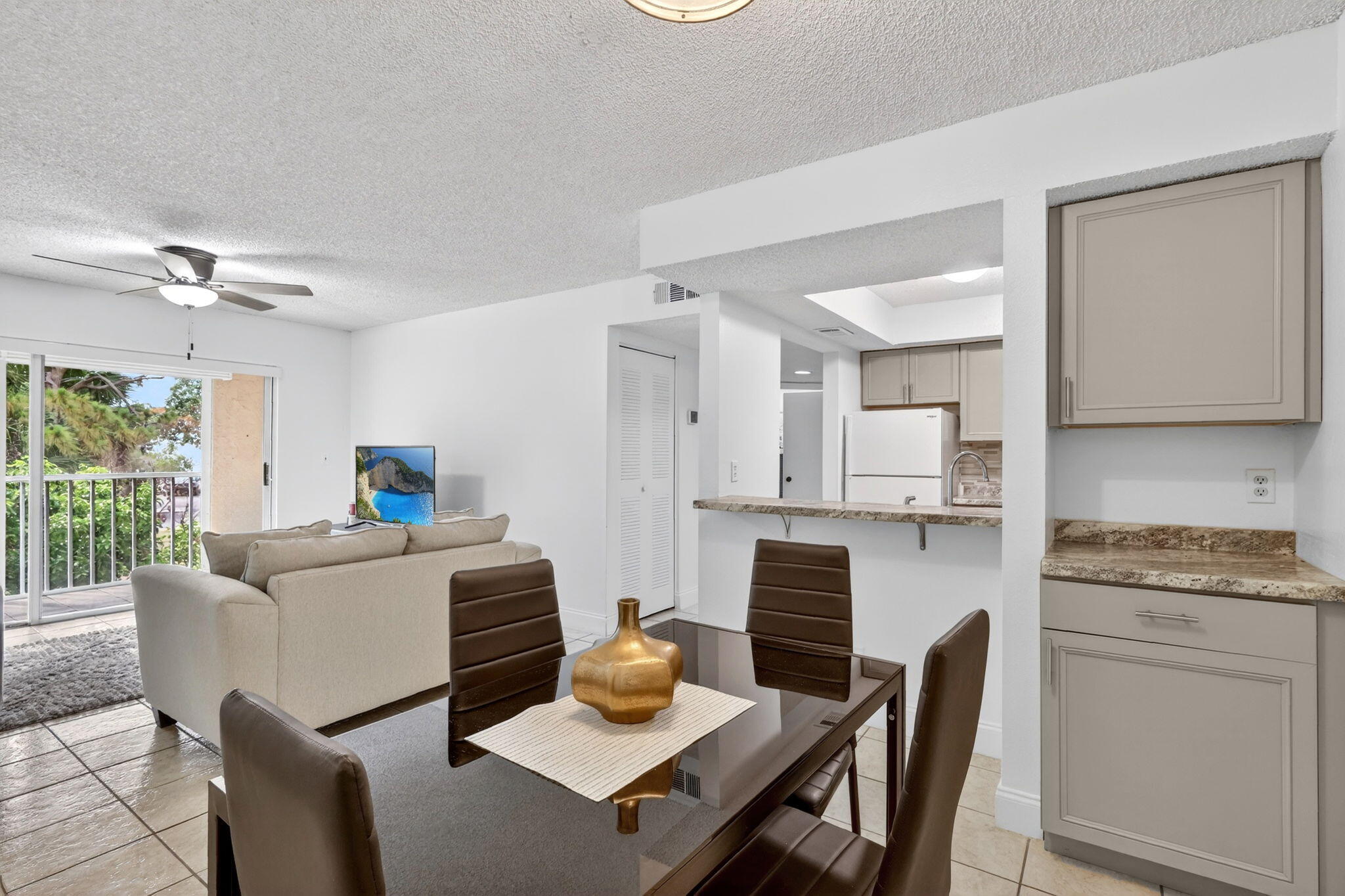 MIDPORT PLACE II, A CONDOMINIUM - Residential