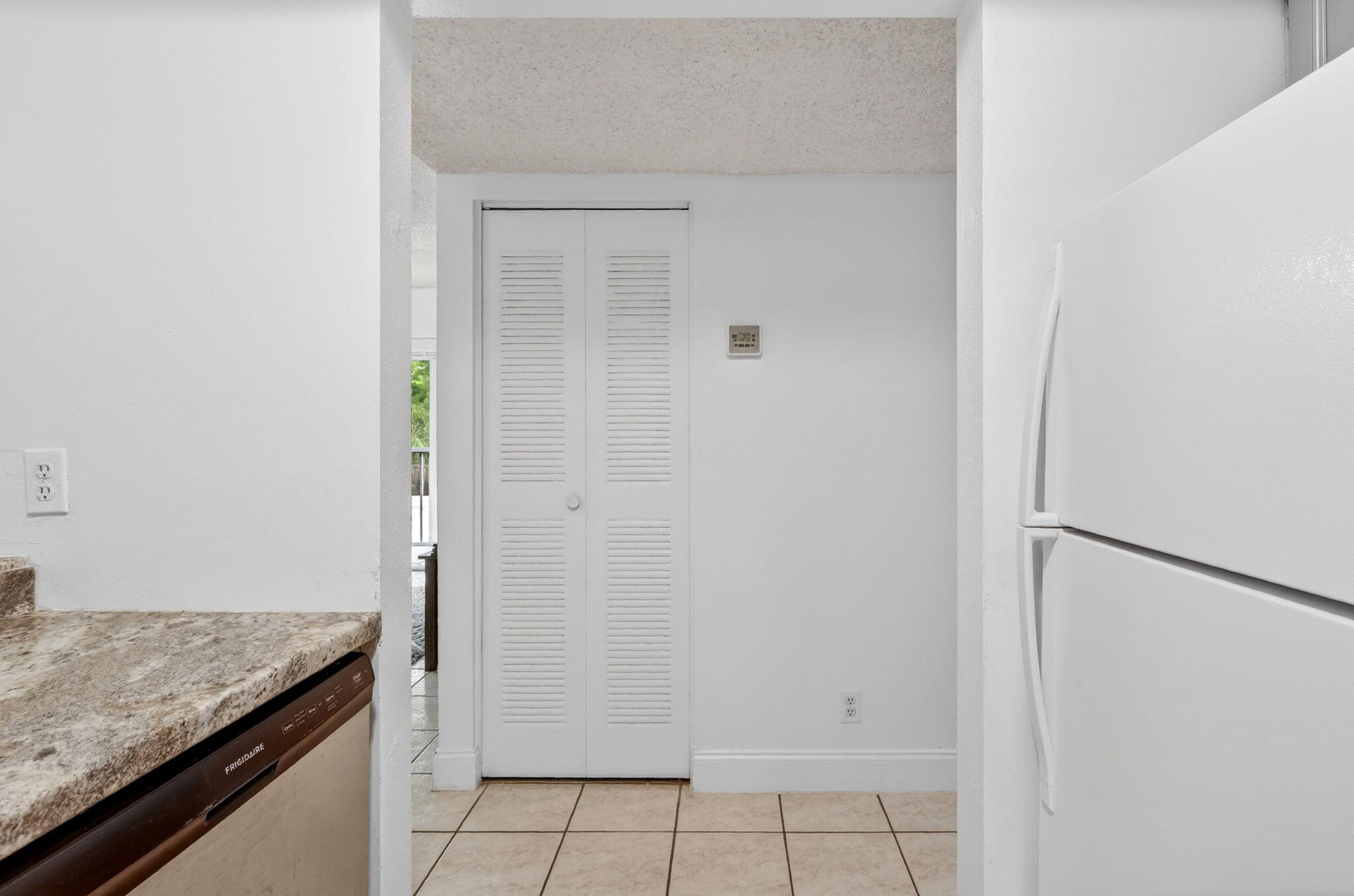 MIDPORT PLACE II, A CONDOMINIUM - Residential