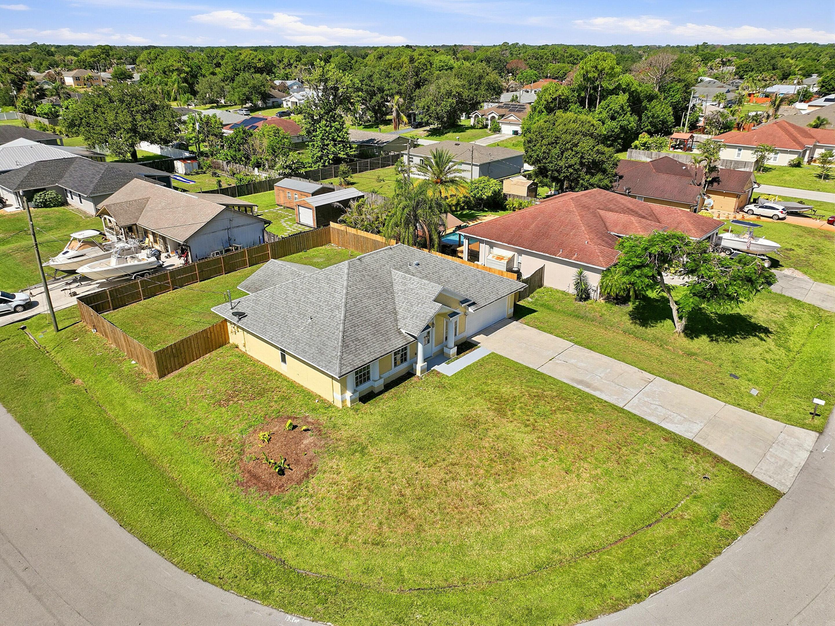 PORT ST LUCIE SECTION 8 - Residential