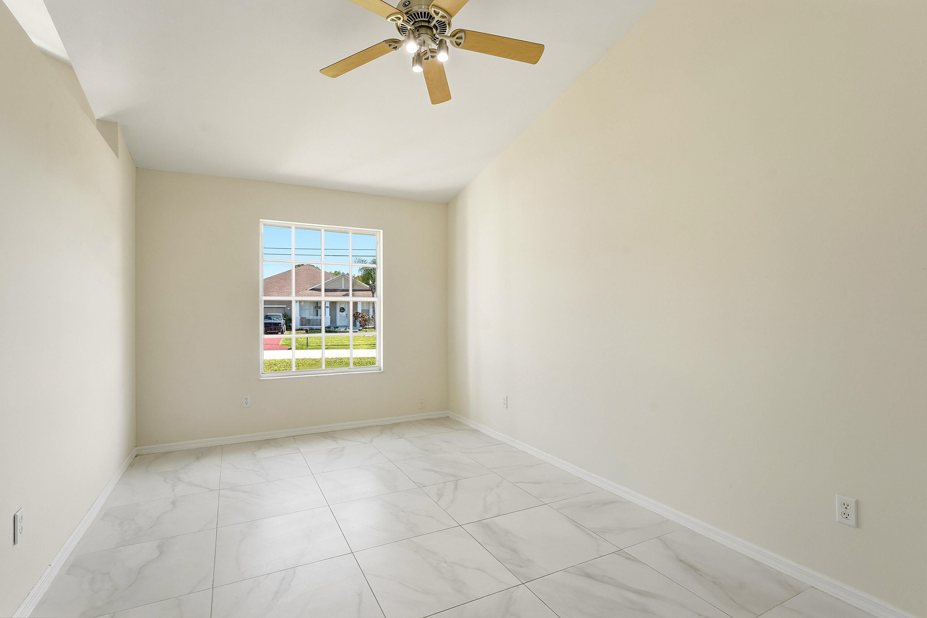 PORT ST LUCIE SECTION 8 - Residential