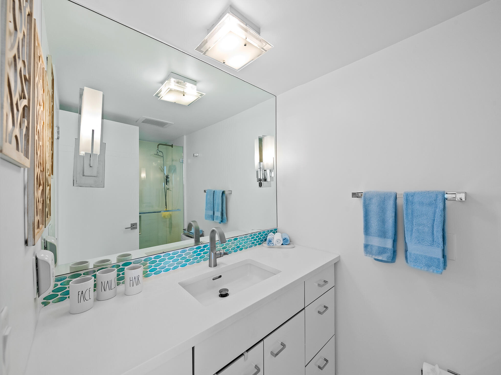 VILLA NOVA CONDO - Residential