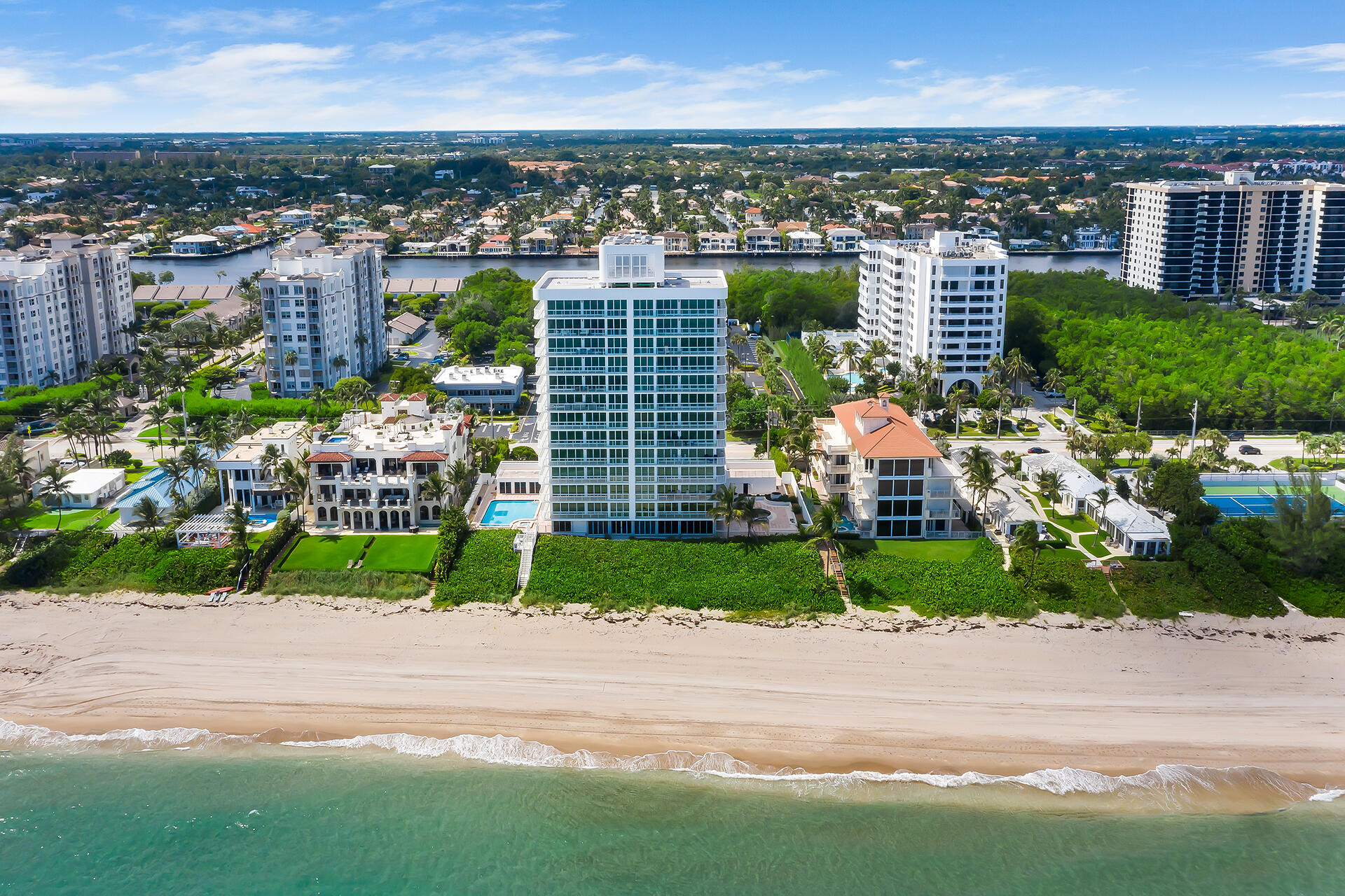 VILLA NOVA CONDO - Residential