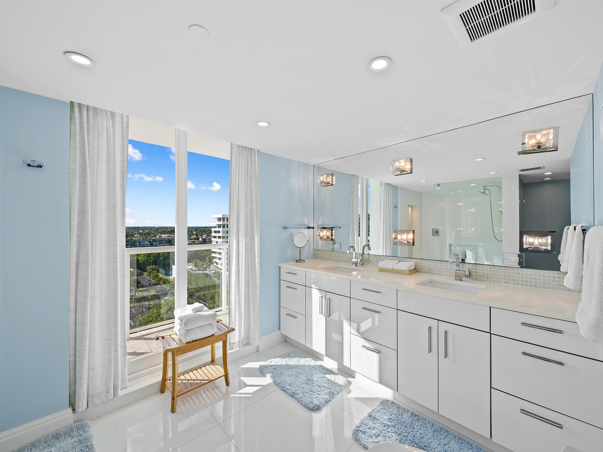 VILLA NOVA CONDO - Residential