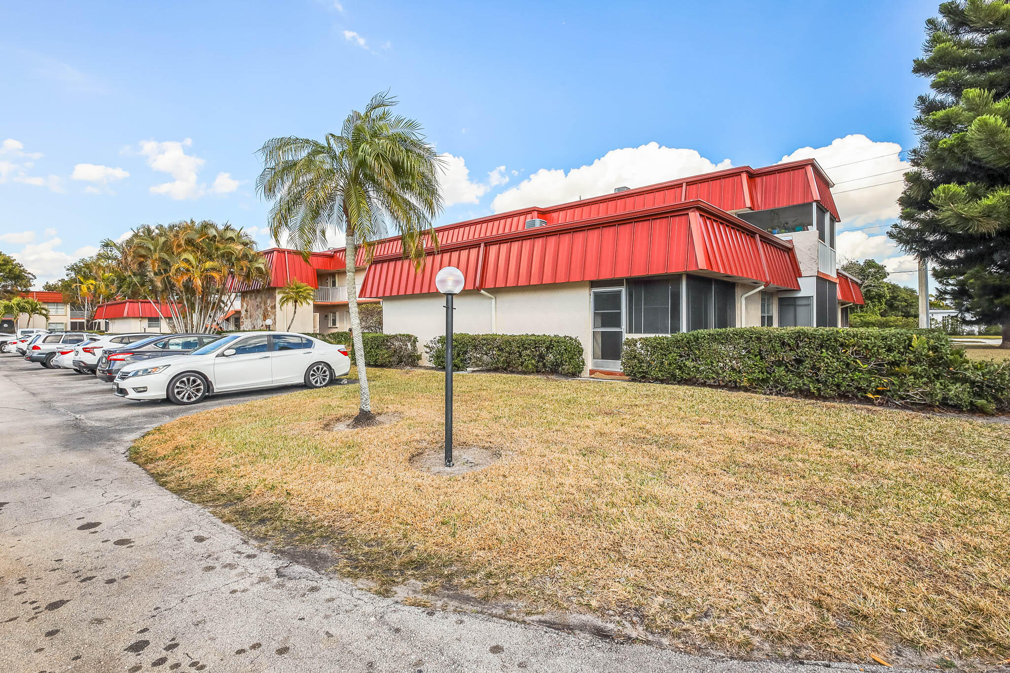 GREENWAY VILLAGE SOUTH COND NO 3 - Residential