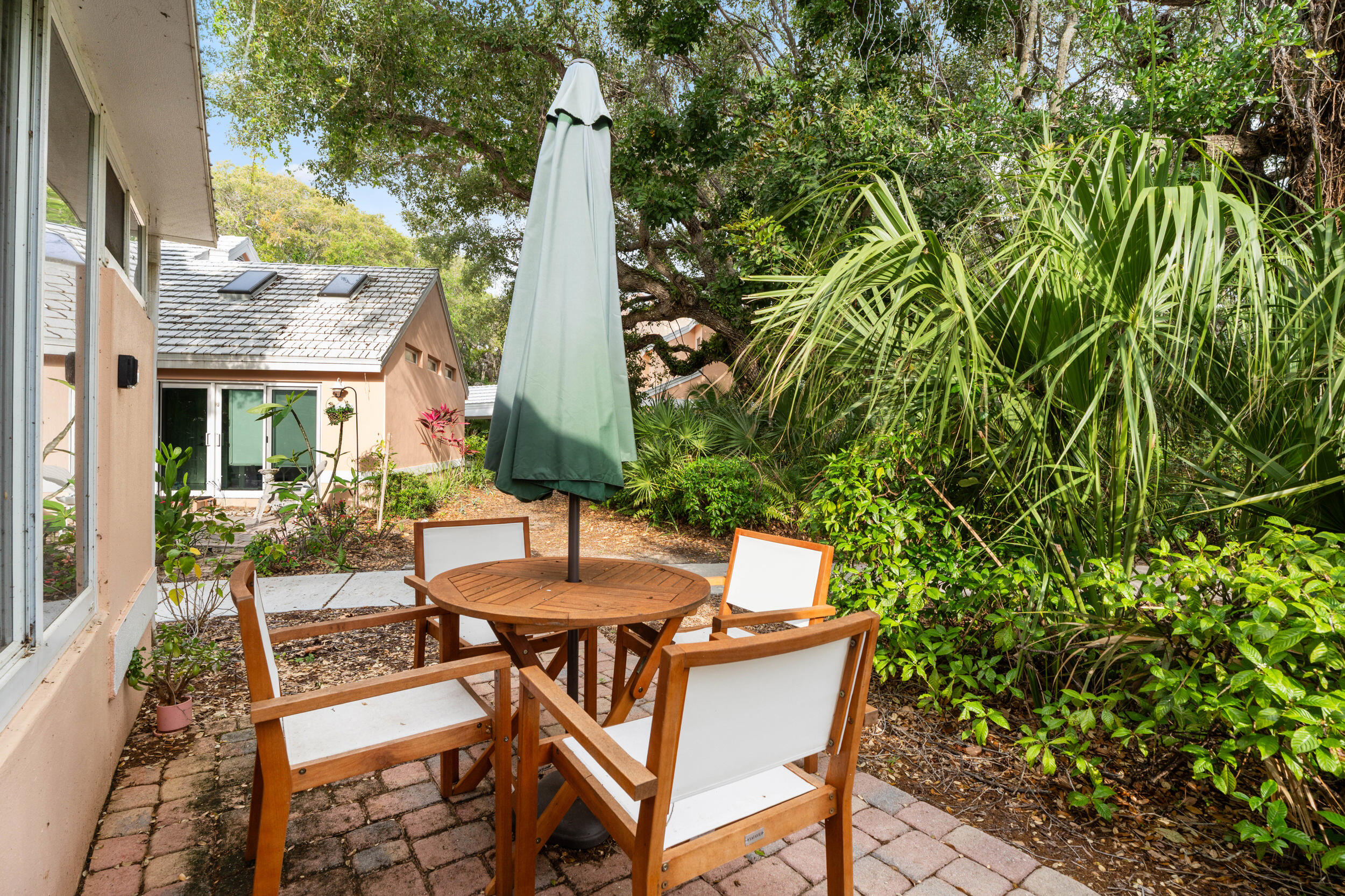 CORALSTONE CONDO - Residential