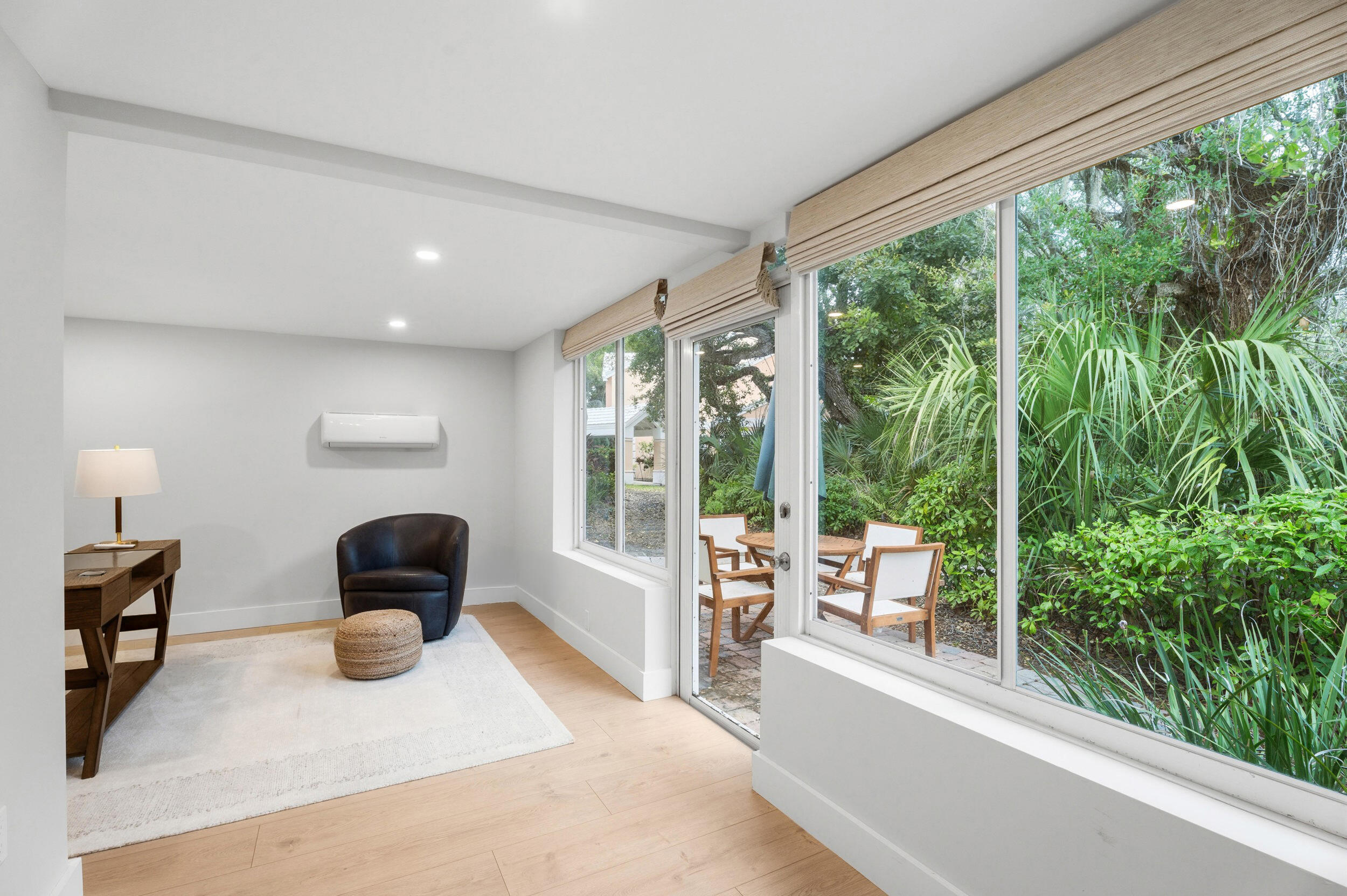 CORALSTONE CONDO - Residential