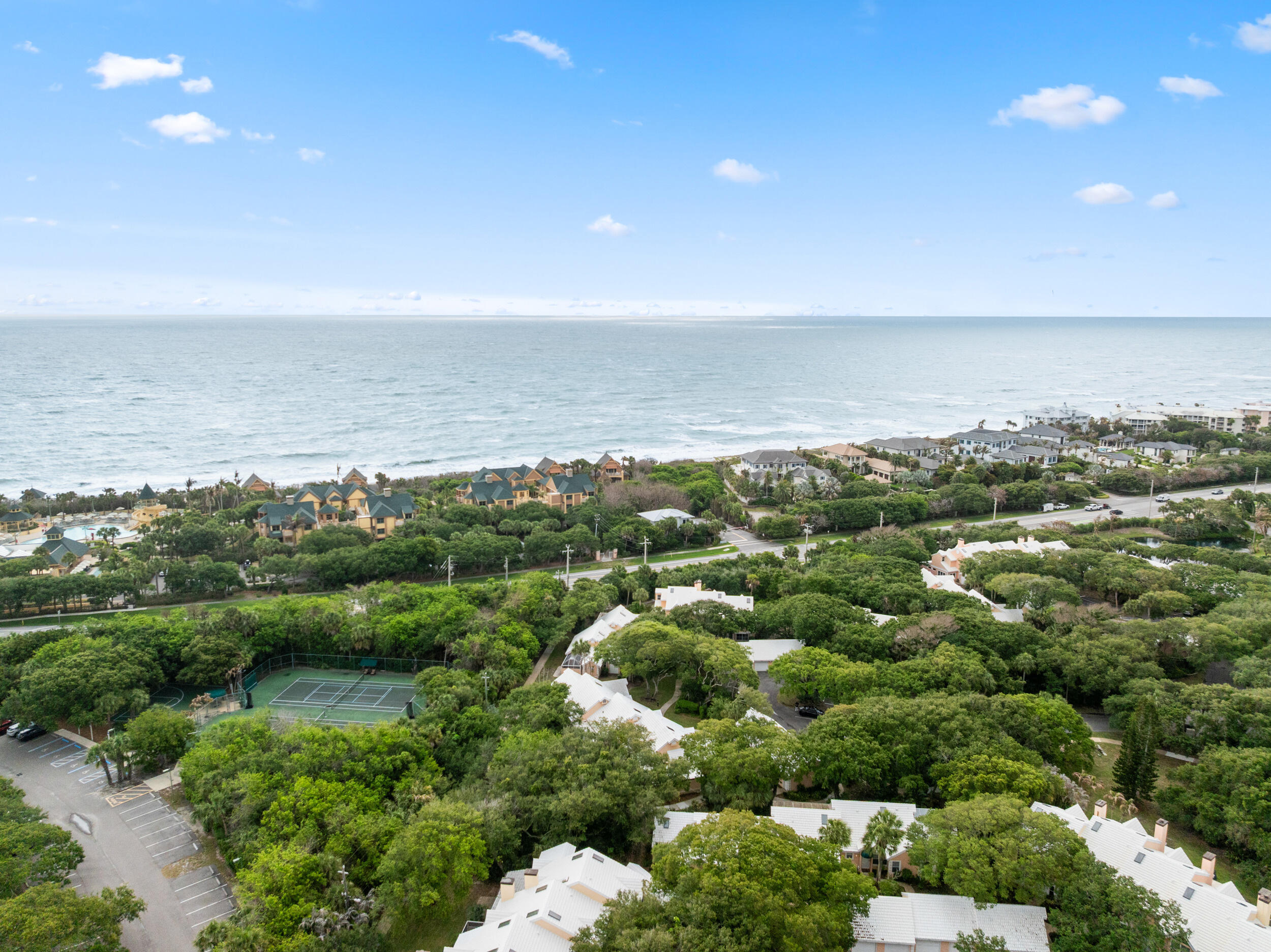 CORALSTONE CONDO - Residential