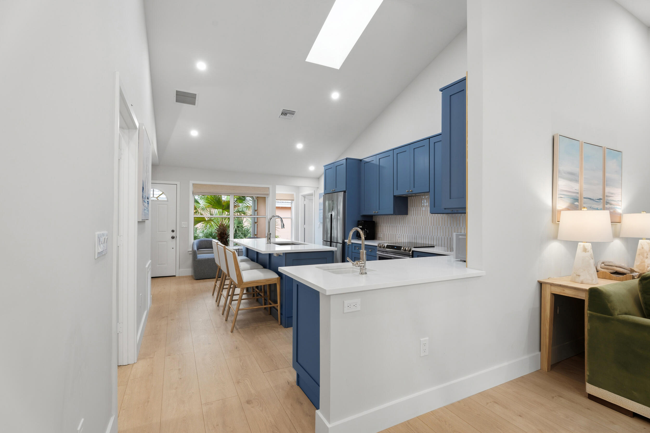 CORALSTONE CONDO - Residential