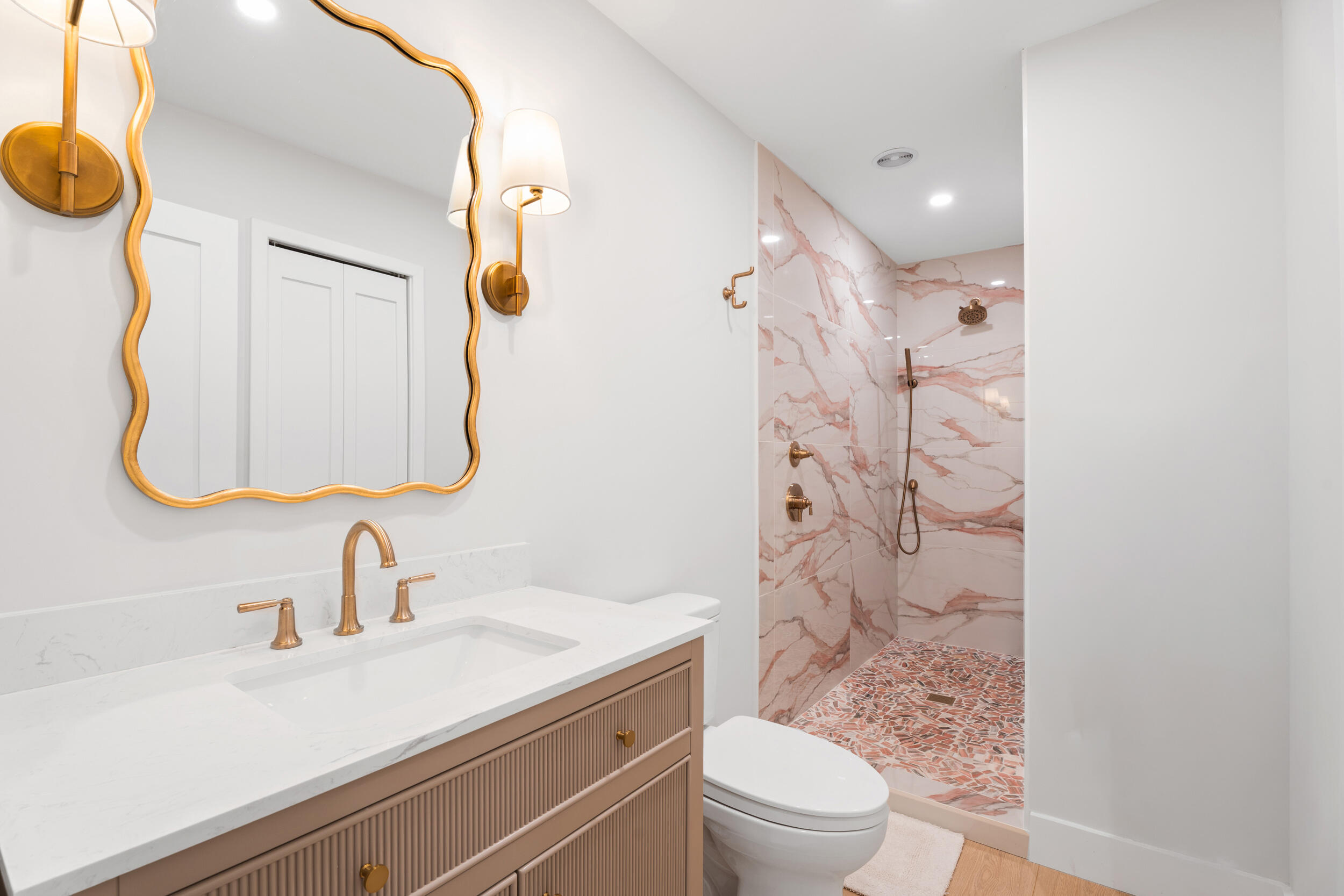 CORALSTONE CONDO - Residential