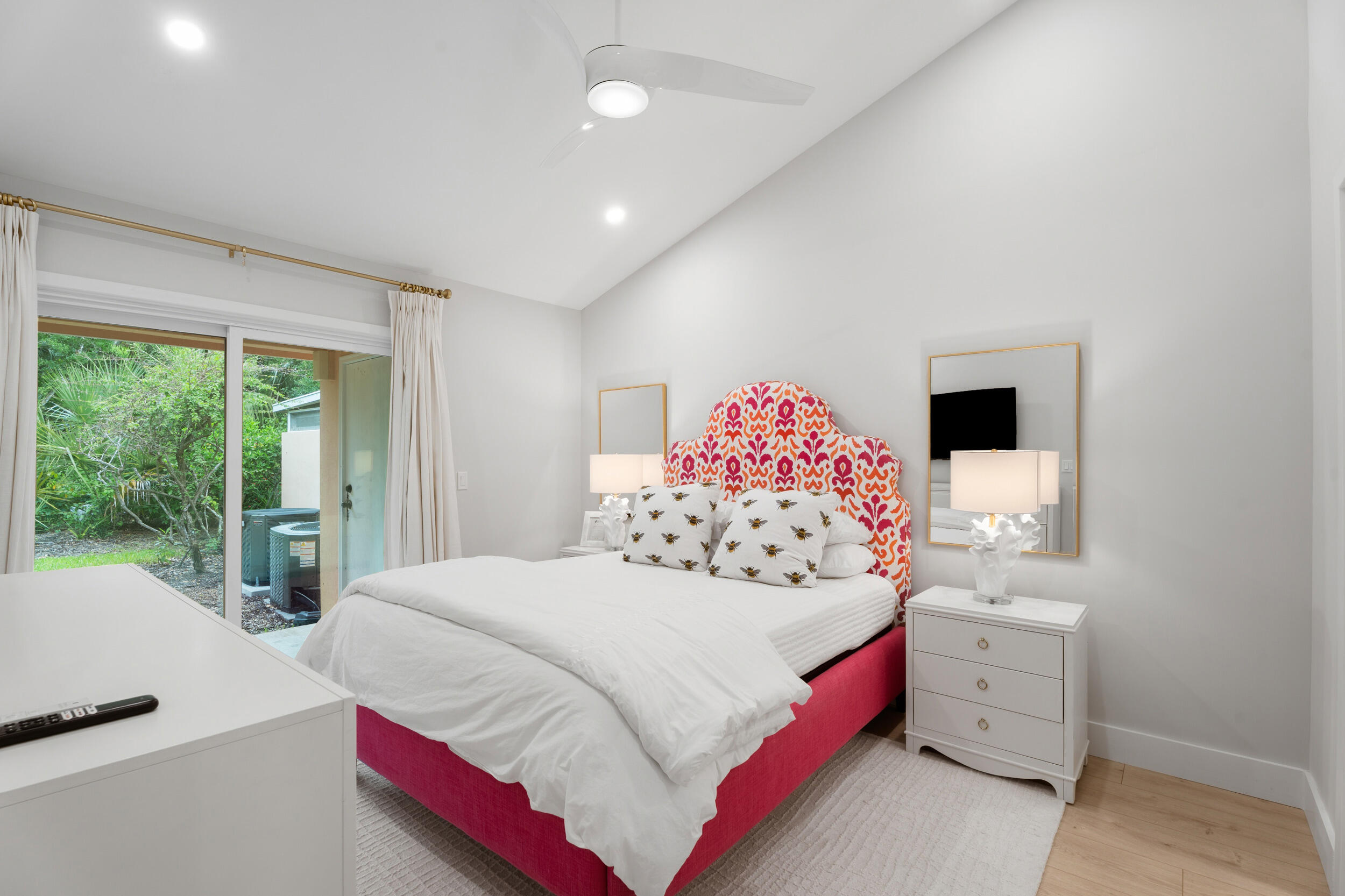CORALSTONE CONDO - Residential