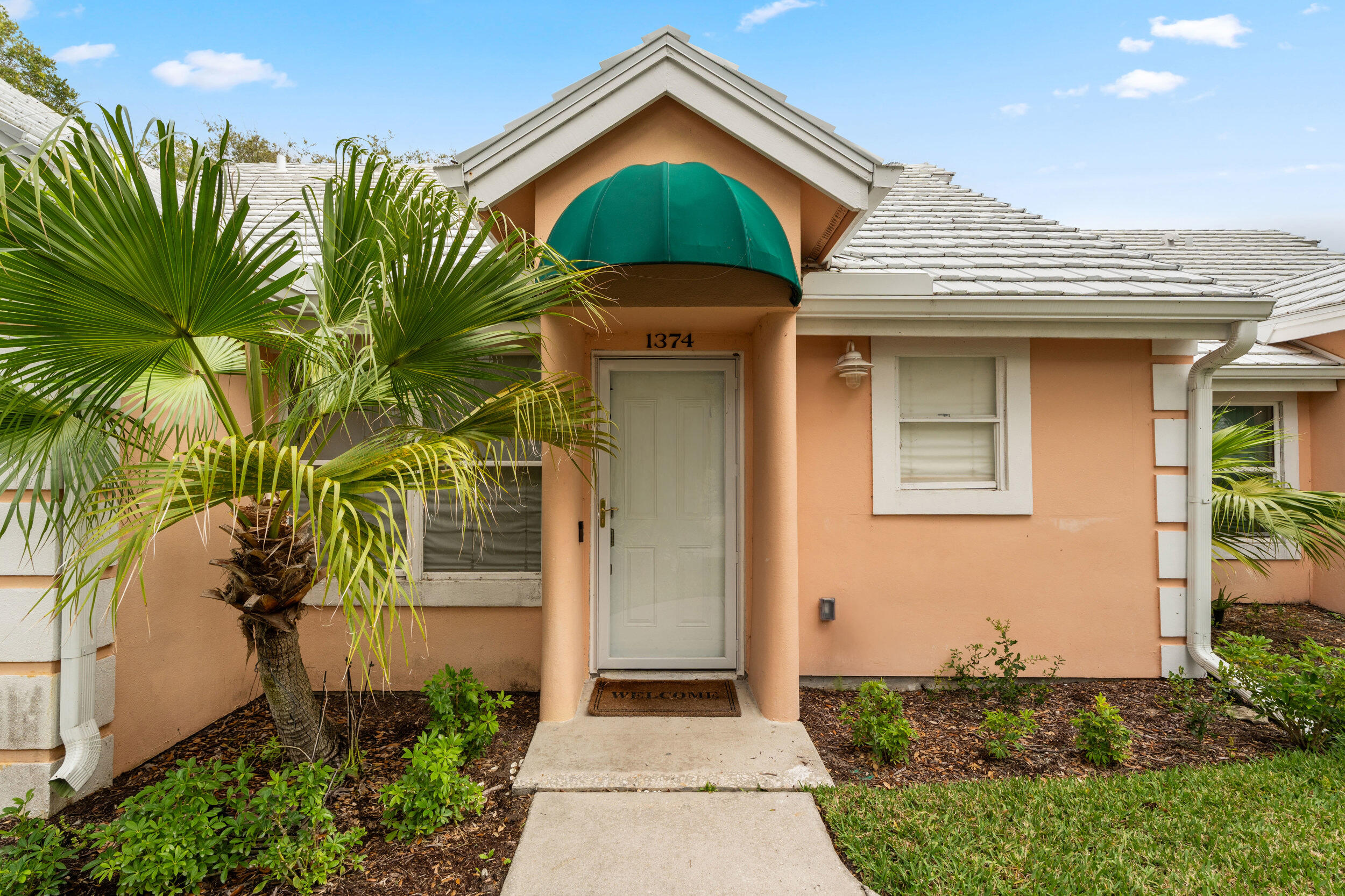 CORALSTONE CONDO - Residential