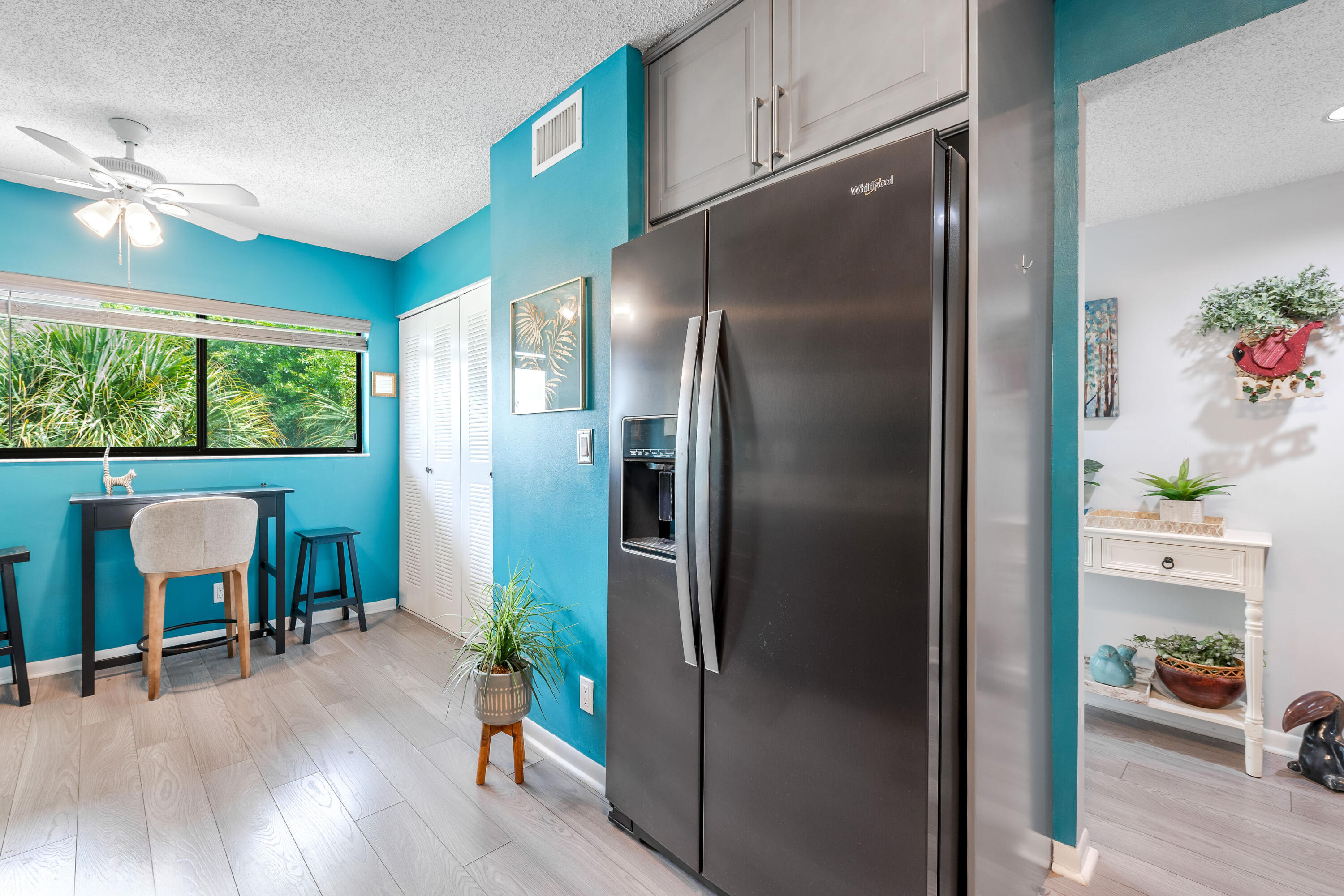 WATERSEDGE AT THE LAKES OF DELRAY CONDO - Residential