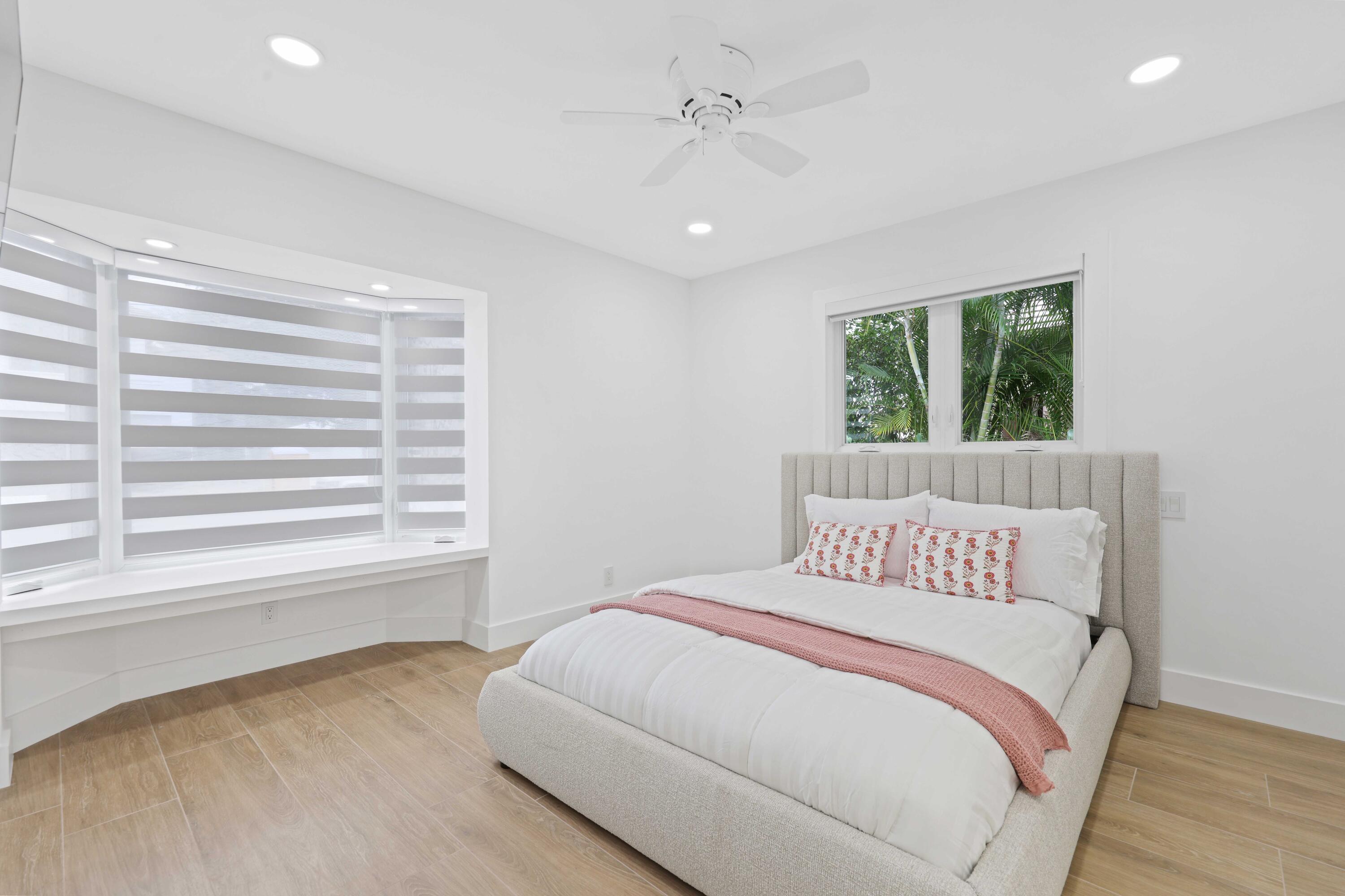DELRAY ISLE - Residential