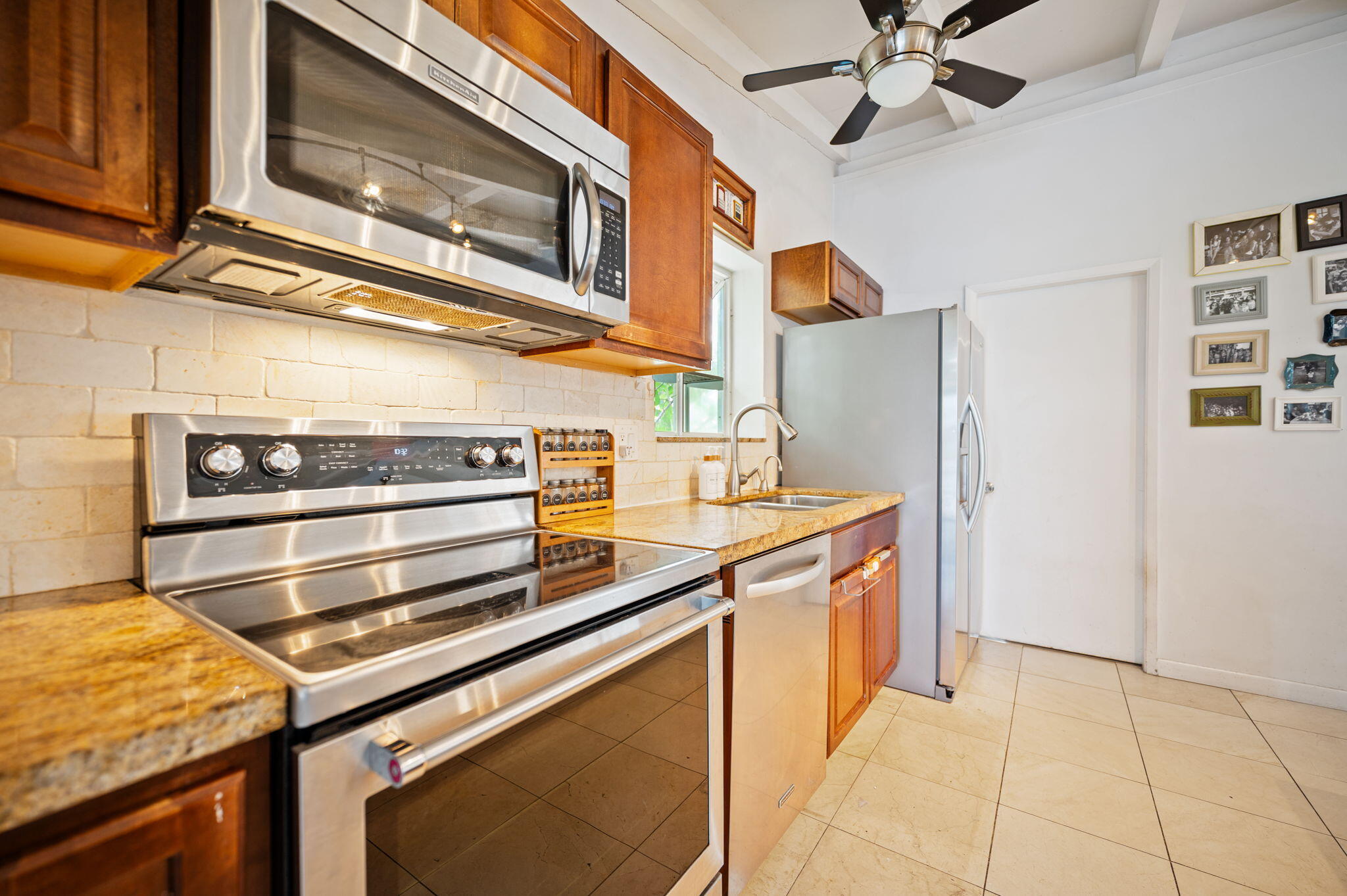 LAUDERDALE ISLES NO 2 - Residential